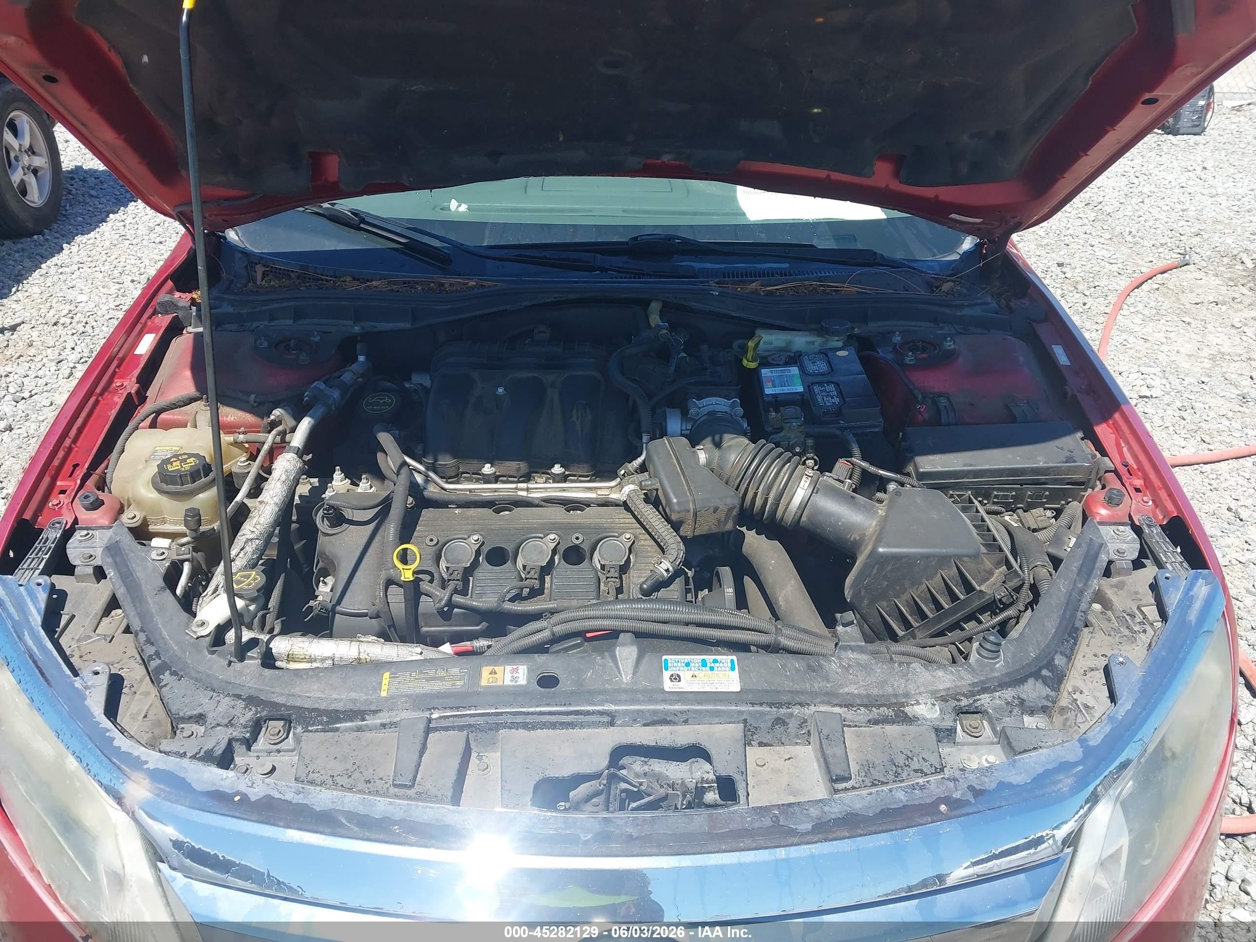 2010 Ford Fusion Se Red vin: 3FAHP0HG9AR362027