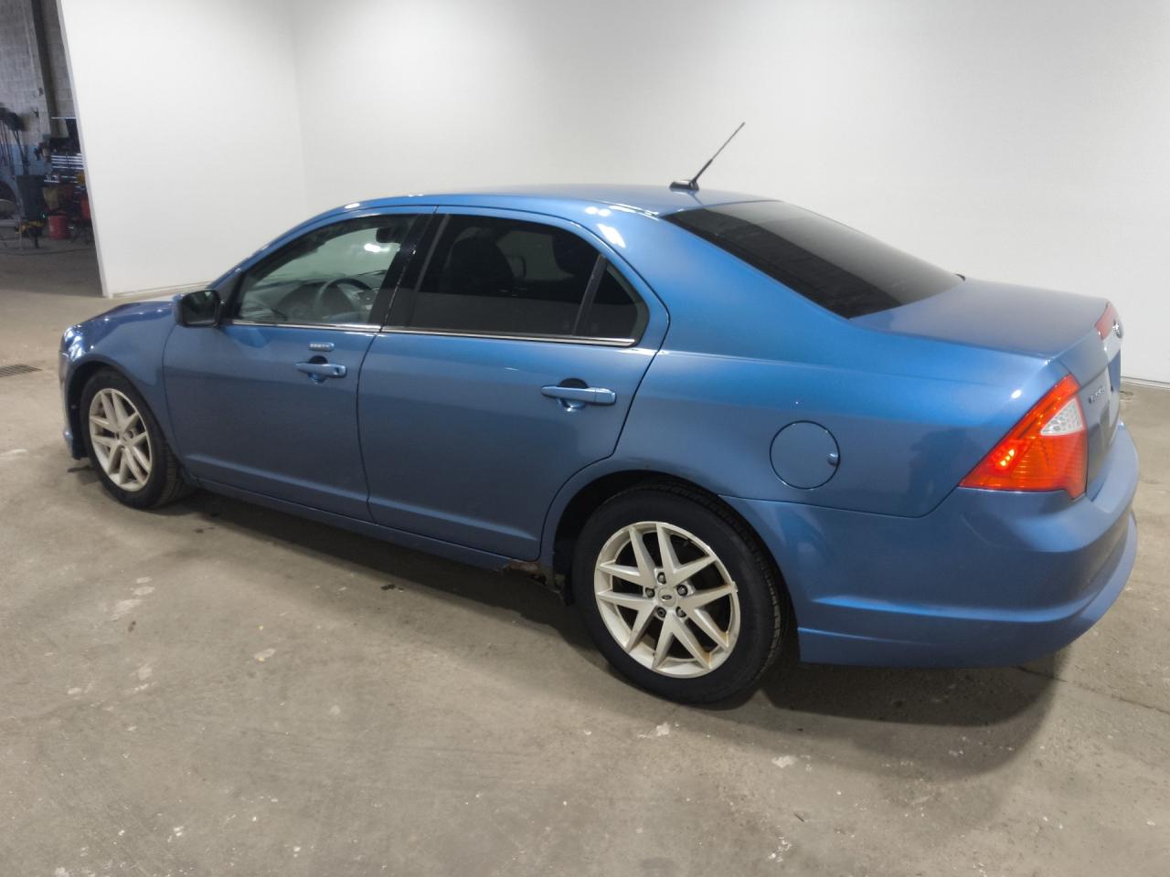 2010 Ford Fusion Sel Blue vin: 3FAHP0JA0AR237293 Damage: Left Rocker Panel, Broken, Replacement Required
