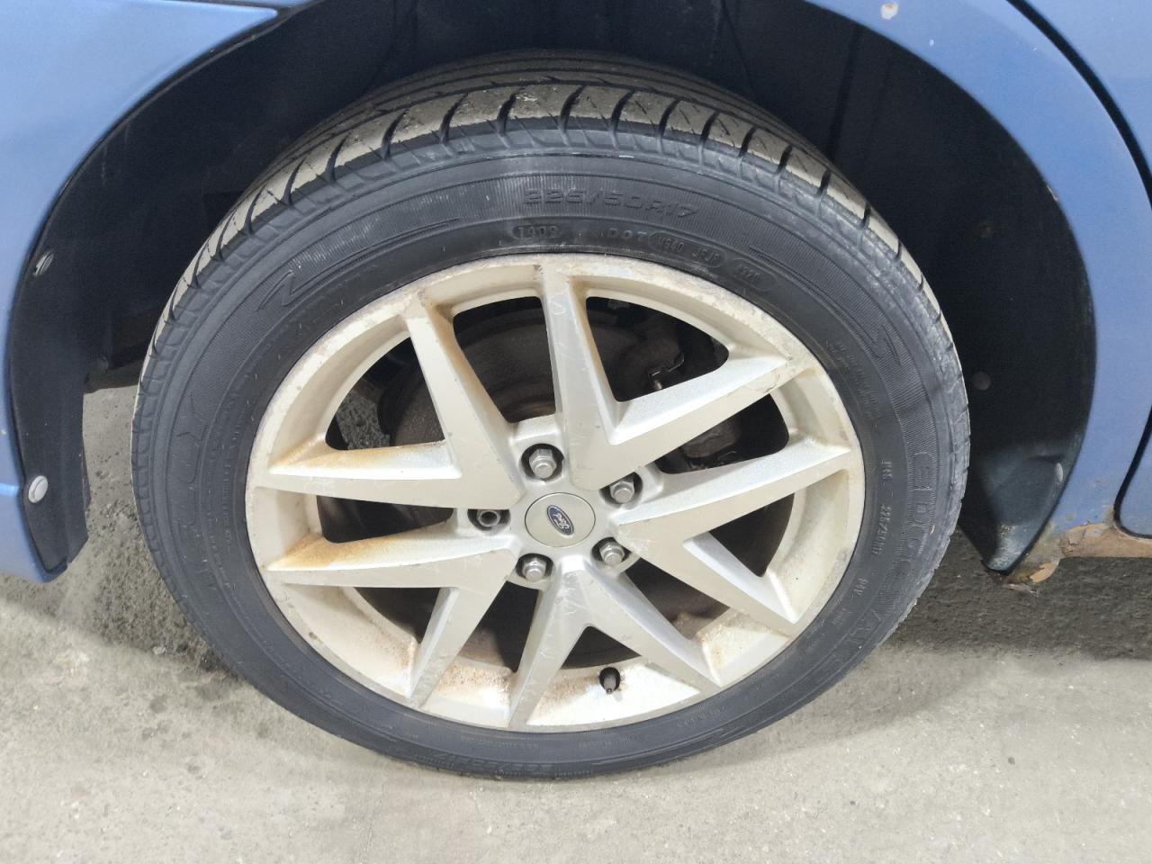 2010 Ford Fusion Sel Blue vin: 3FAHP0JA0AR237293 Damage: Right Rear Wheel, Curb Rash, > 12 Inches