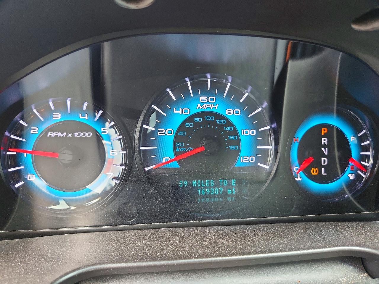 2012 Ford Fusion Red vin: 3FAHP0JA1CR376593