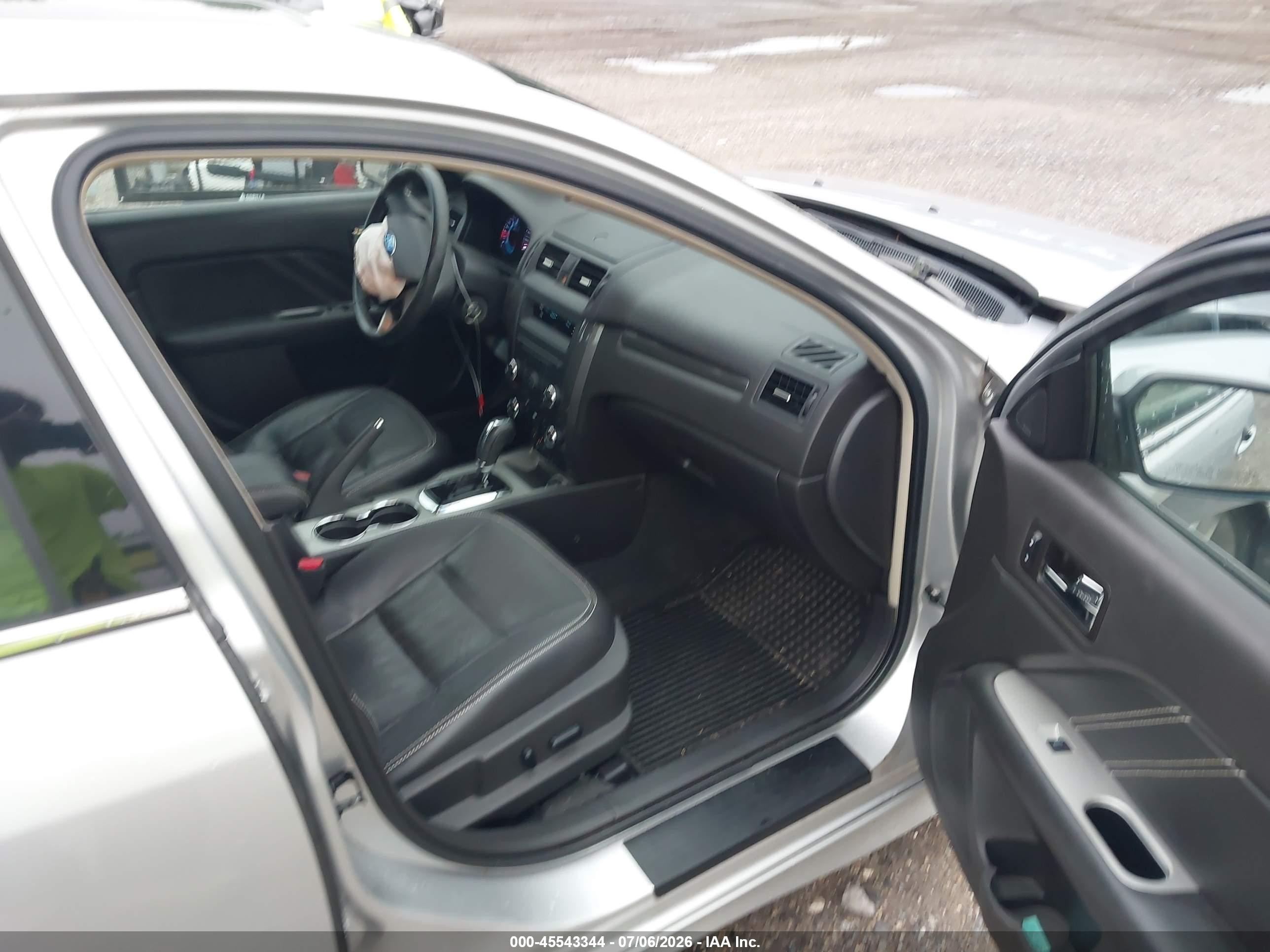 2011 Ford Fusion Sport Серебряный vin: 3FAHP0KC2BR199051