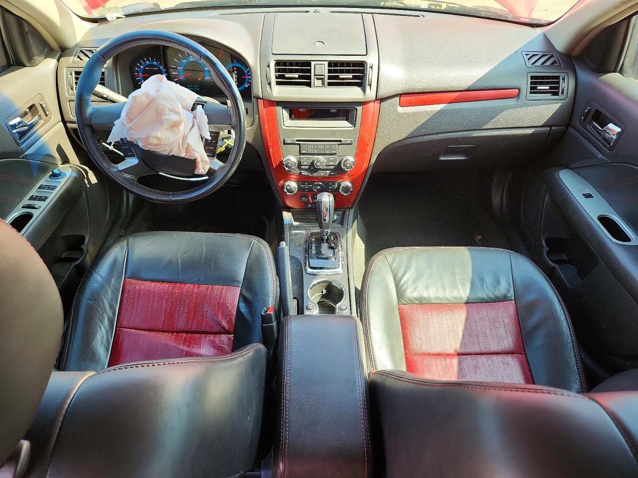 2011 Ford Fusion Sport Red vin: 3FAHP0KC6BR119718