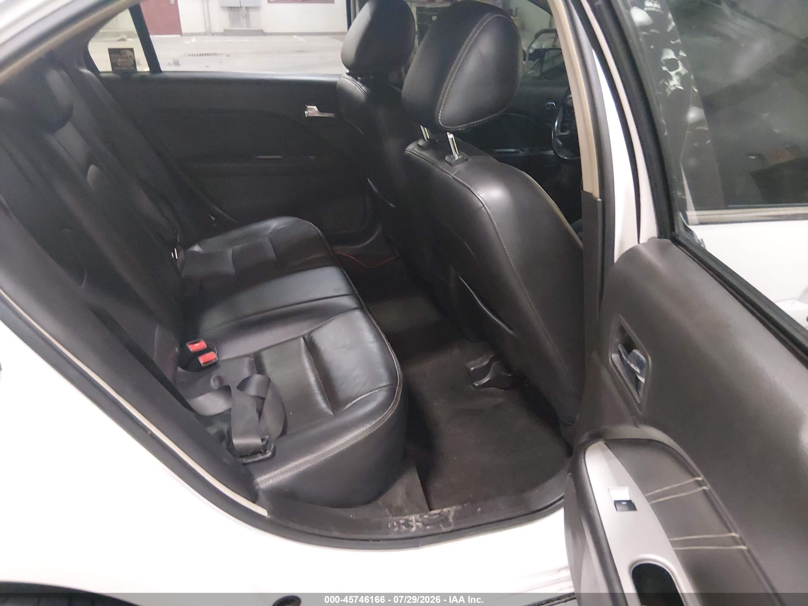 2012 Ford Fusion Sport White vin: 3FAHP0KC6CR193321