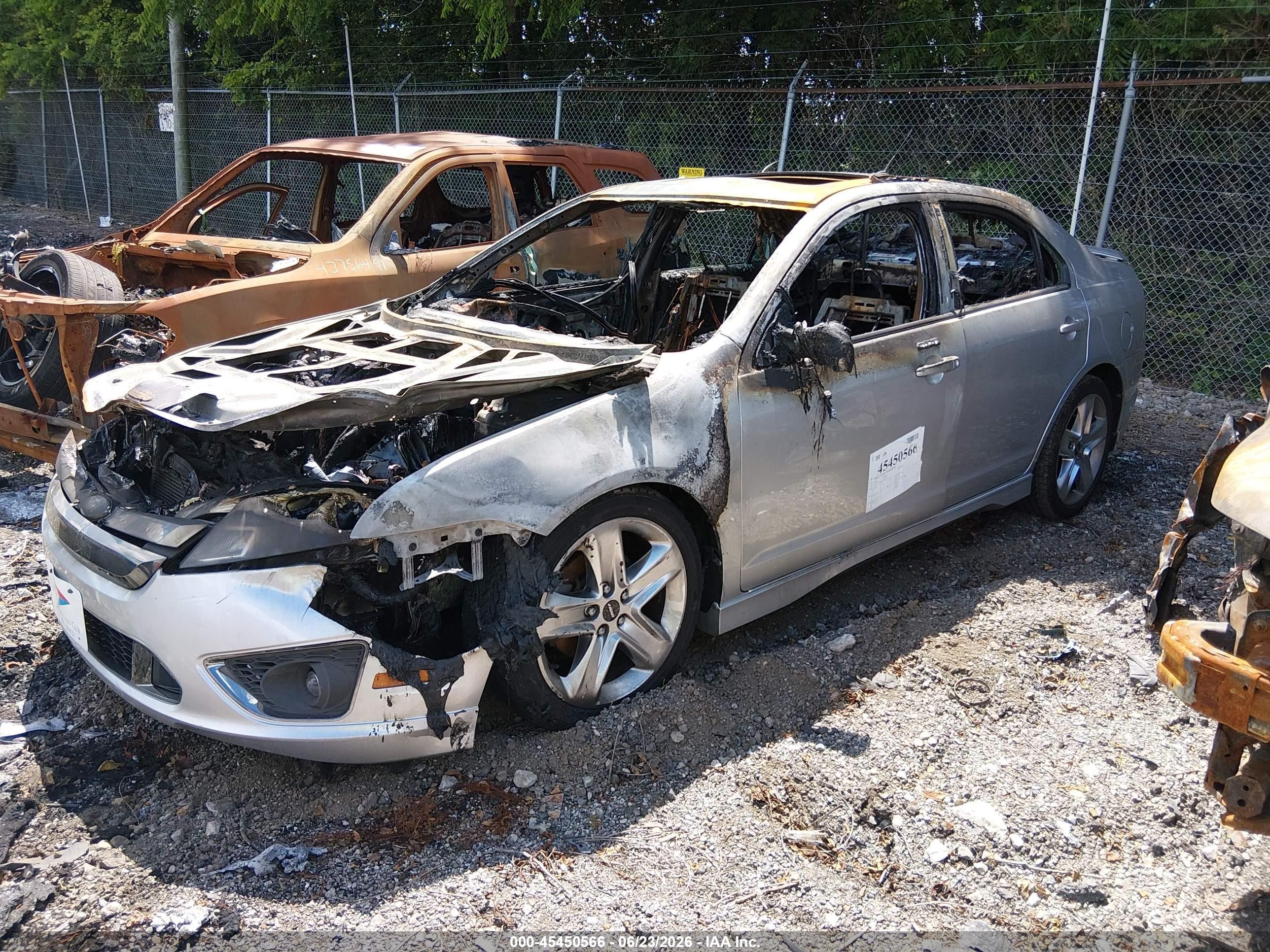 2012 Ford Fusion Sport Silver vin: 3FAHP0KC6CR244994