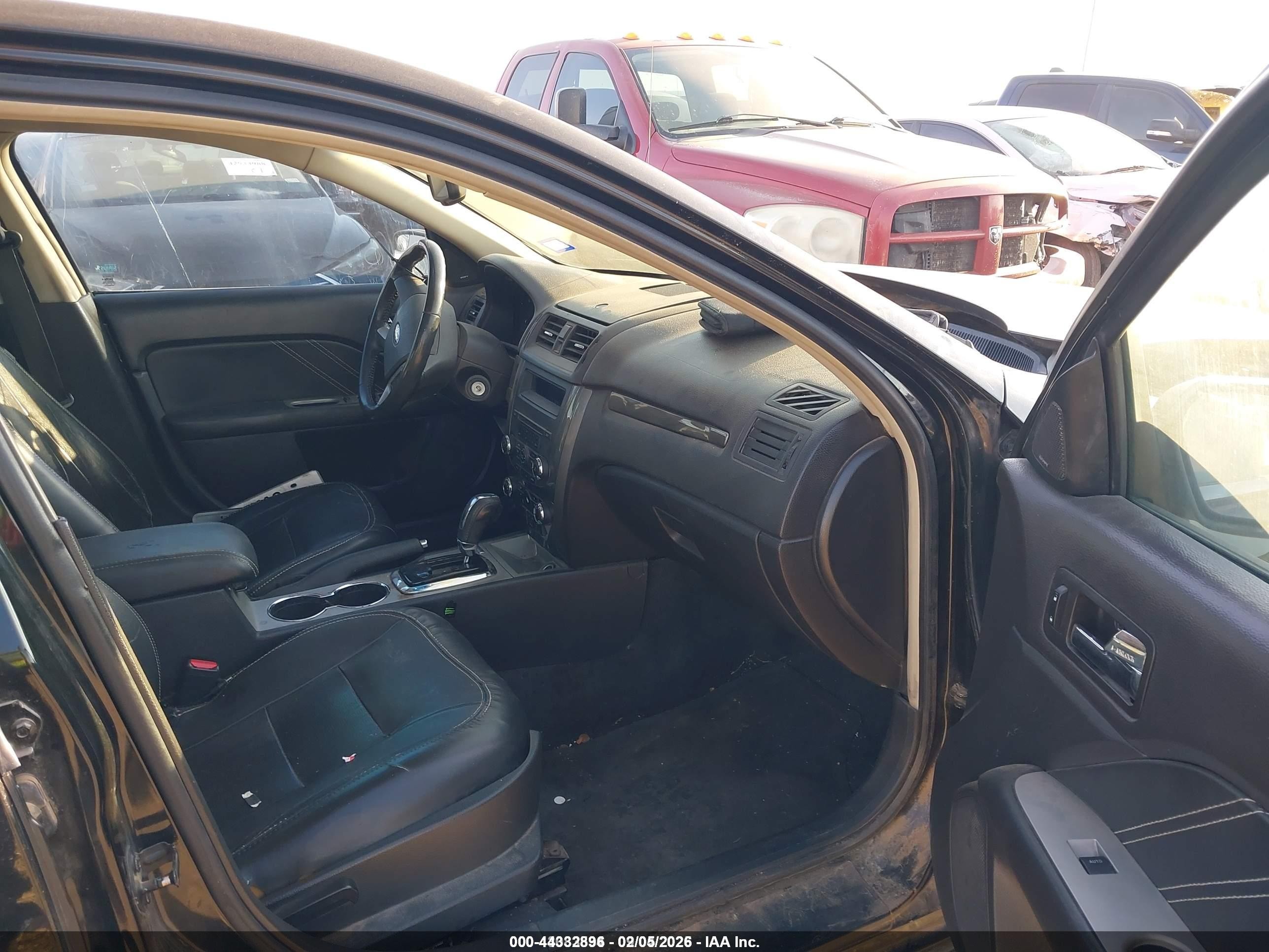 2011 Ford Fusion Sport Черный vin: 3FAHP0KC7BR189745