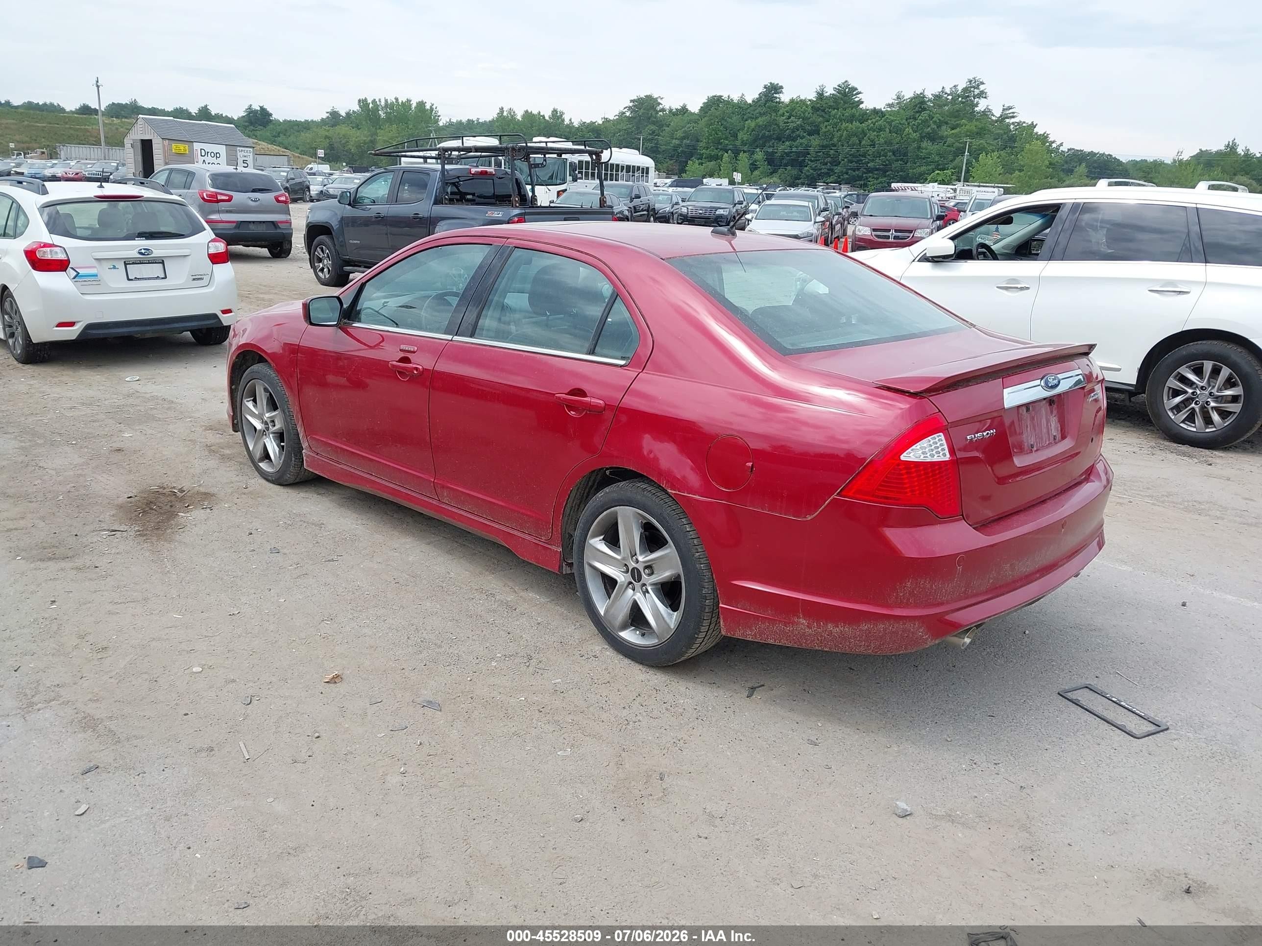 2010 Ford Fusion Sport Red vin: 3FAHP0KC8AR201030