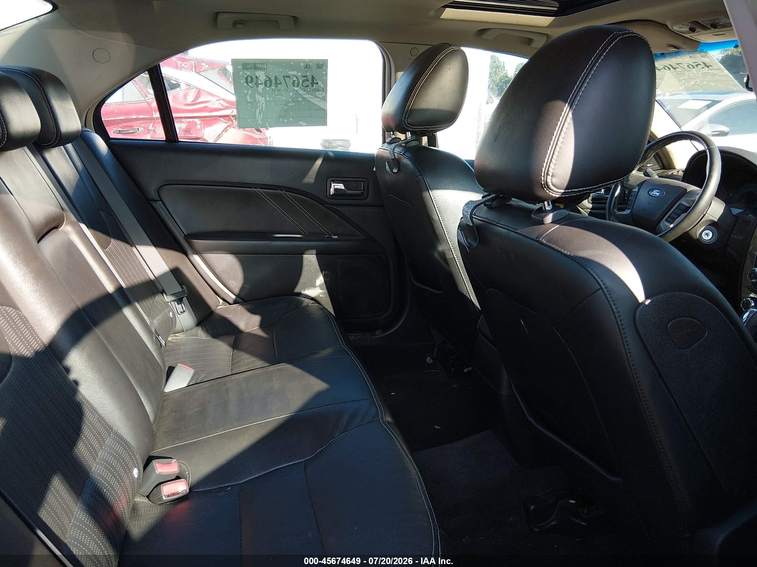 2010 Ford Fusion Sport Red vin: 3FAHP0KCXAR161310