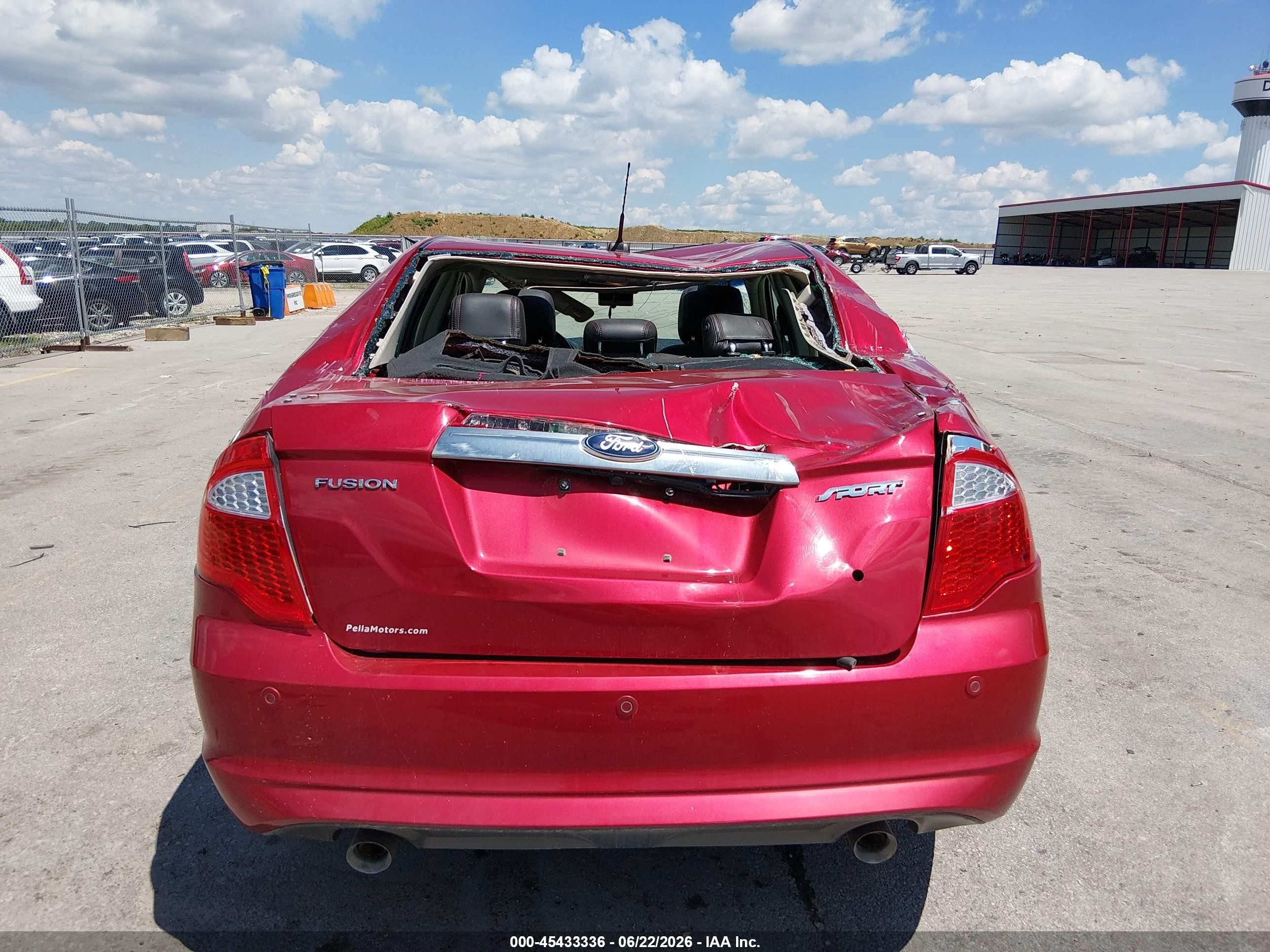 2012 Ford Fusion Sport Red vin: 3FAHP0KCXCR394039