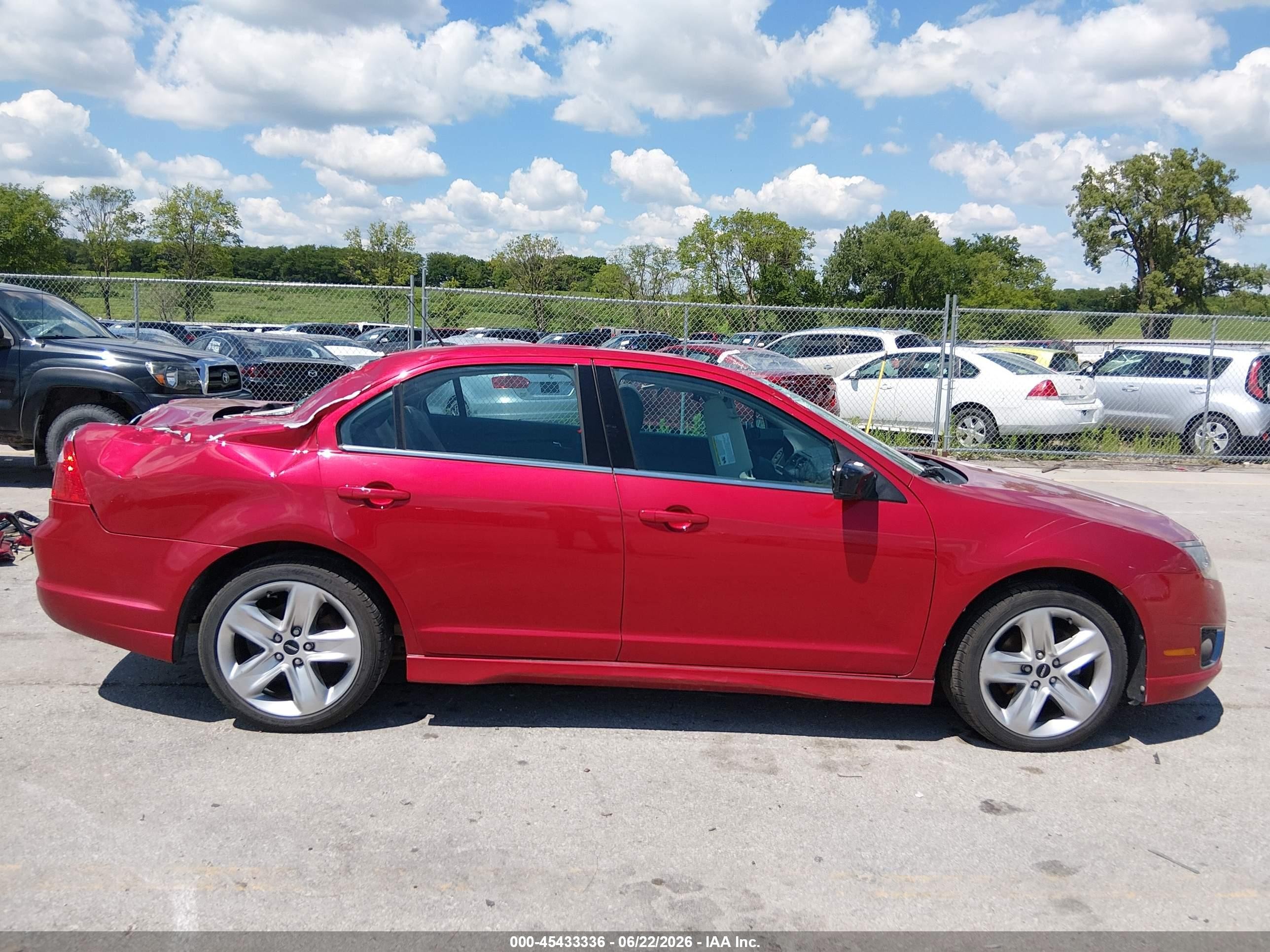 2012 Ford Fusion Sport Red vin: 3FAHP0KCXCR394039