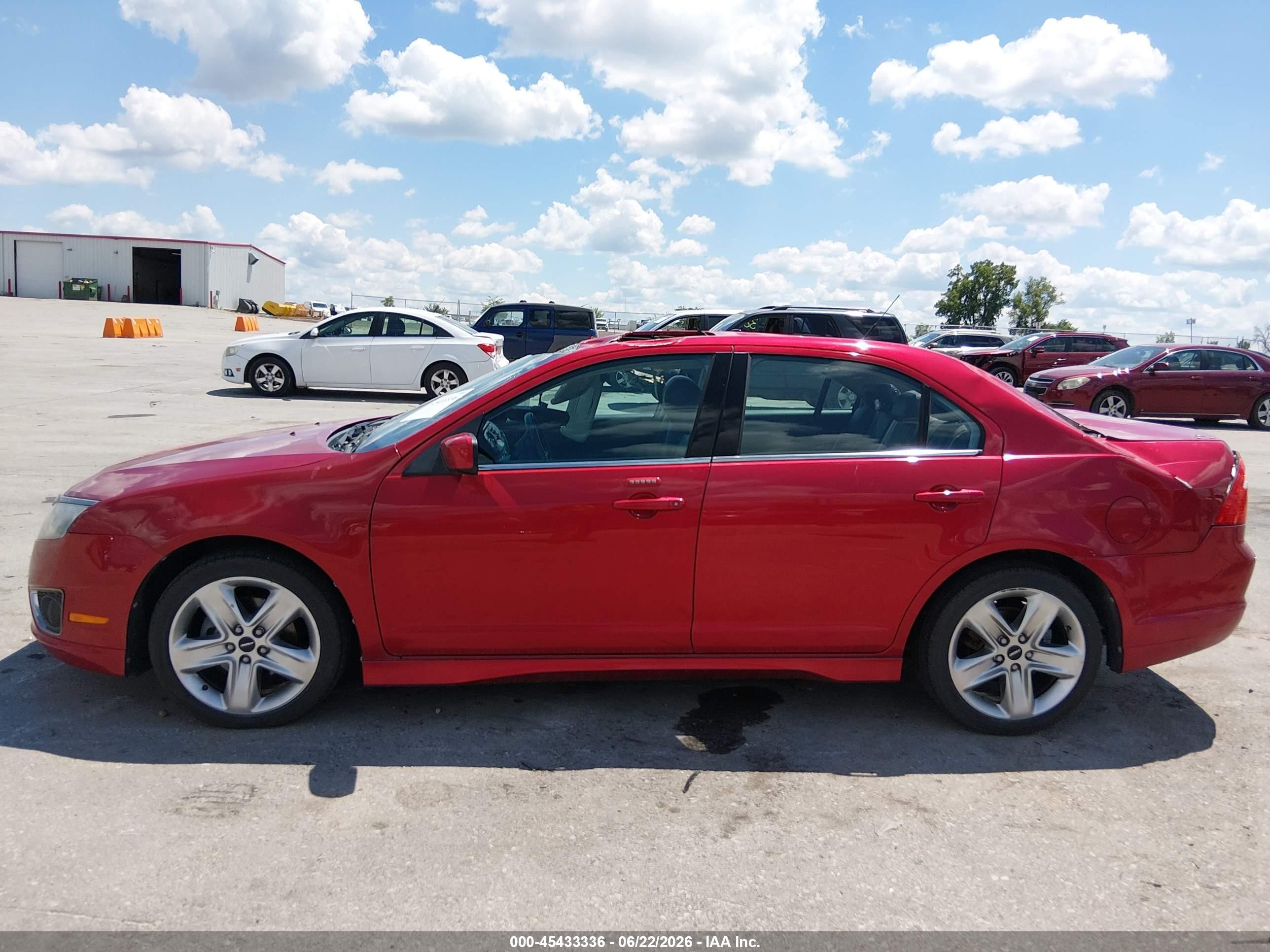 2012 Ford Fusion Sport Red vin: 3FAHP0KCXCR394039