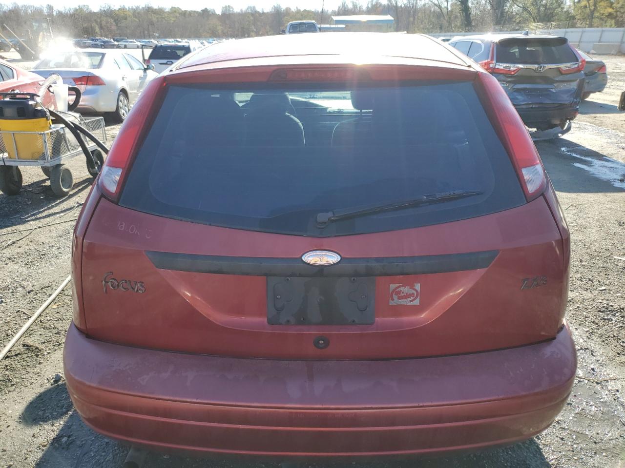 Price & History 2001 Ford Focus Zx3 2.0l 4 vin: 3FAHP313X1R219211