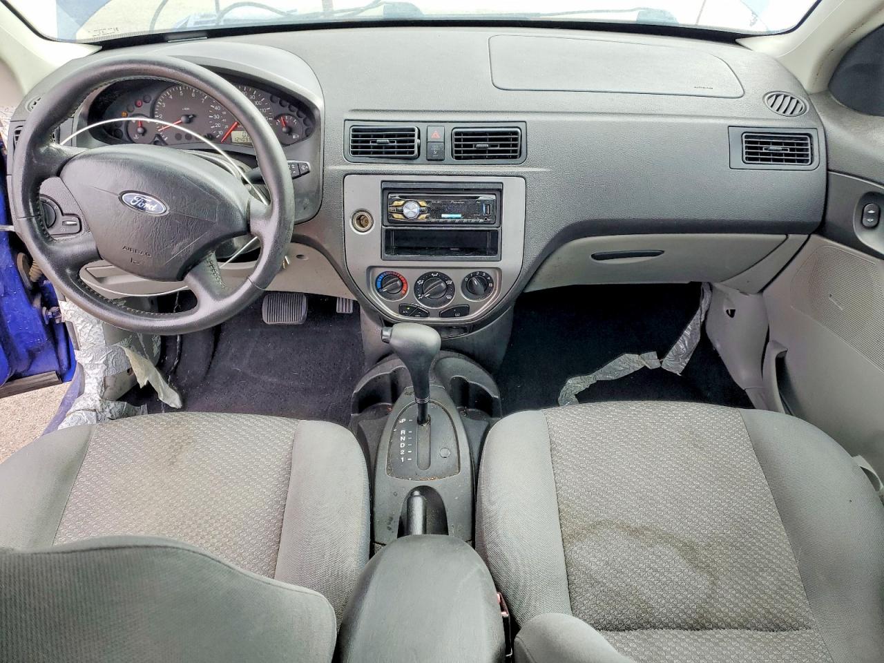 2005 Ford Focus Zx3 Blue vin: 3FAHP31N15R161996