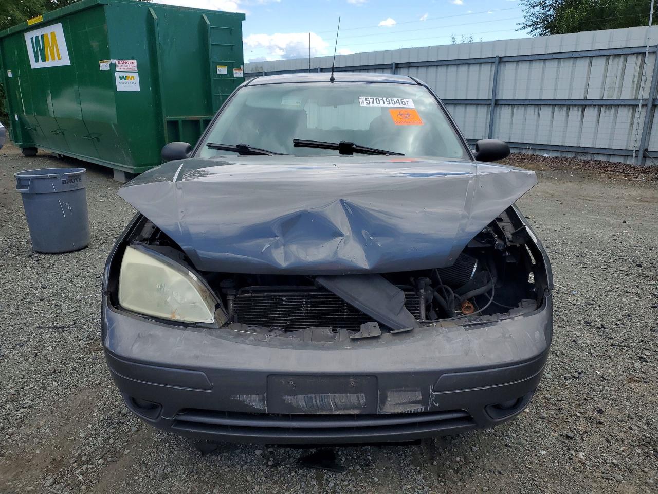 2005 Ford Focus Zx3 Gray vin: 3FAHP31N35R136467