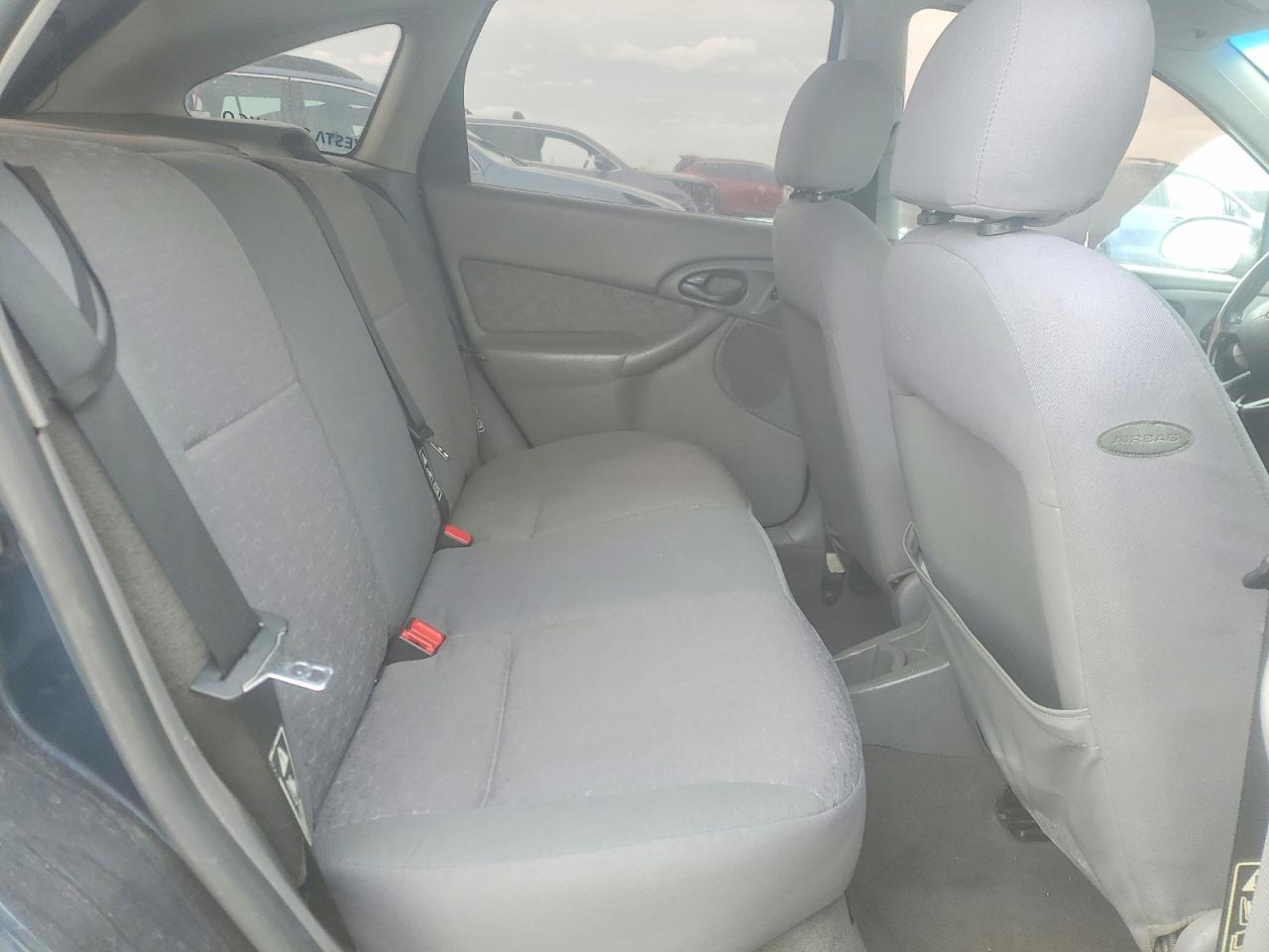 2003 Ford Focus Blue vin: 3FAHP37333R106016