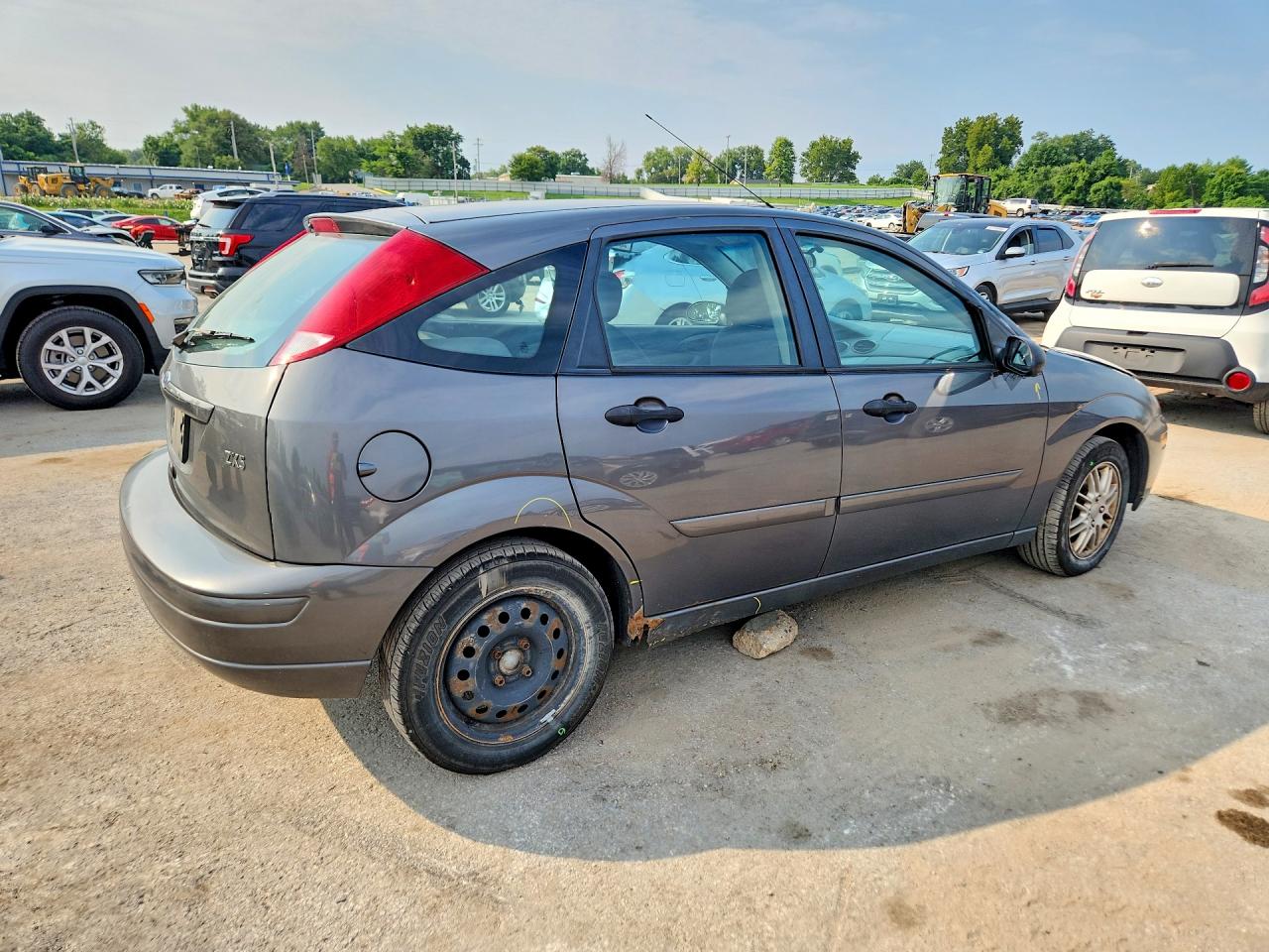 2004 Ford Focus Zx5 Charcoal vin: 3FAHP37344R106124
