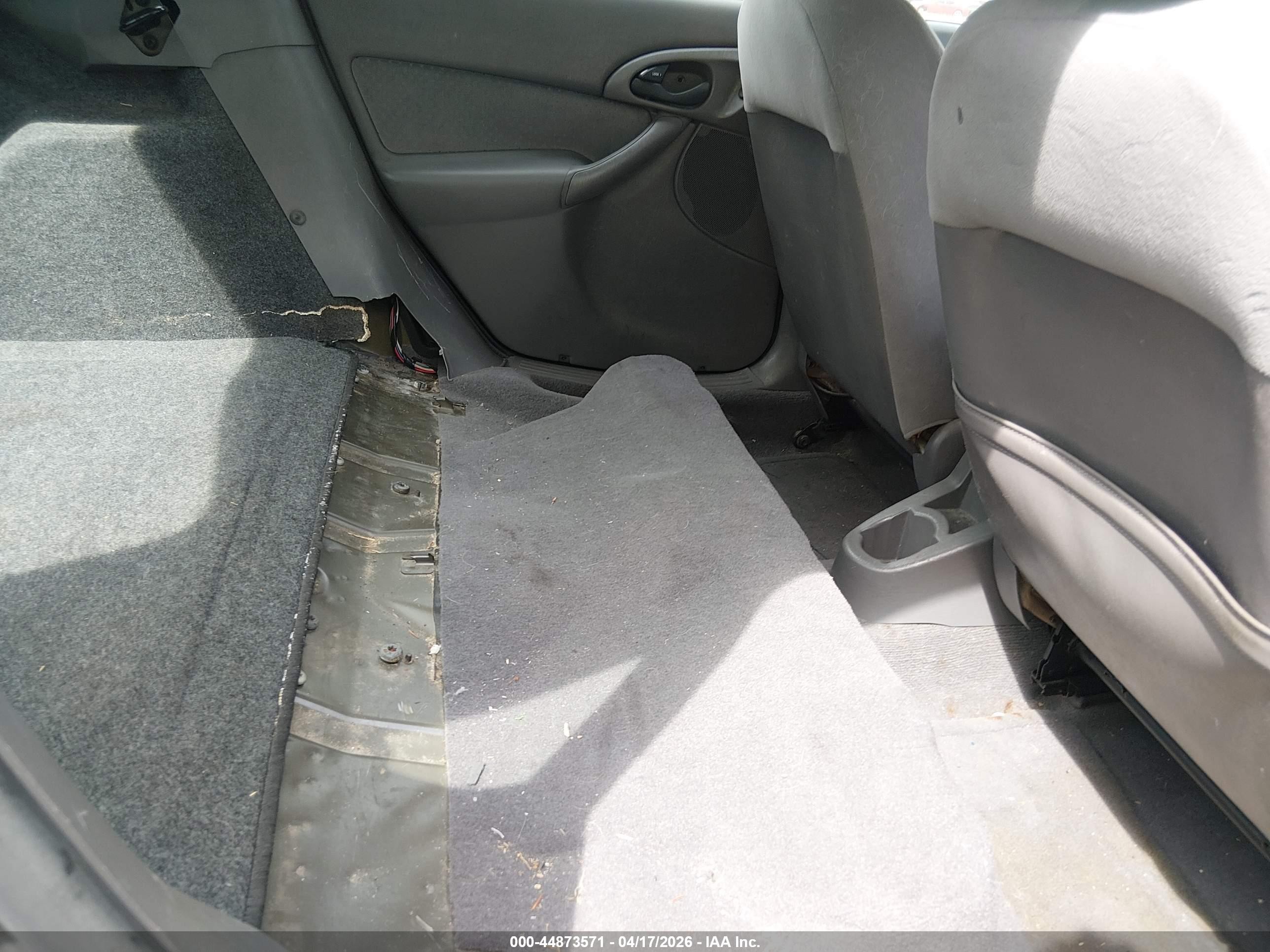 2003 Ford Focus Zx5 Gray vin: 3FAHP37363R129757
