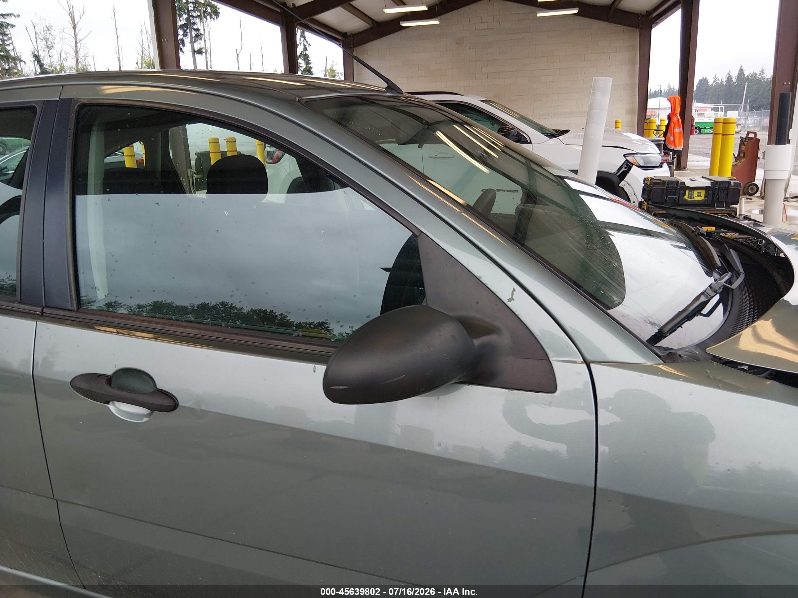 2005 Ford Focus Zx5 Green vin: 3FAHP37N15R119903