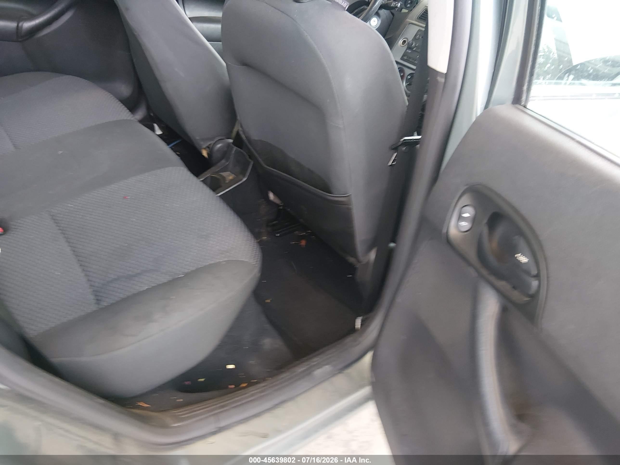 2005 Ford Focus Zx5 Green vin: 3FAHP37N15R119903