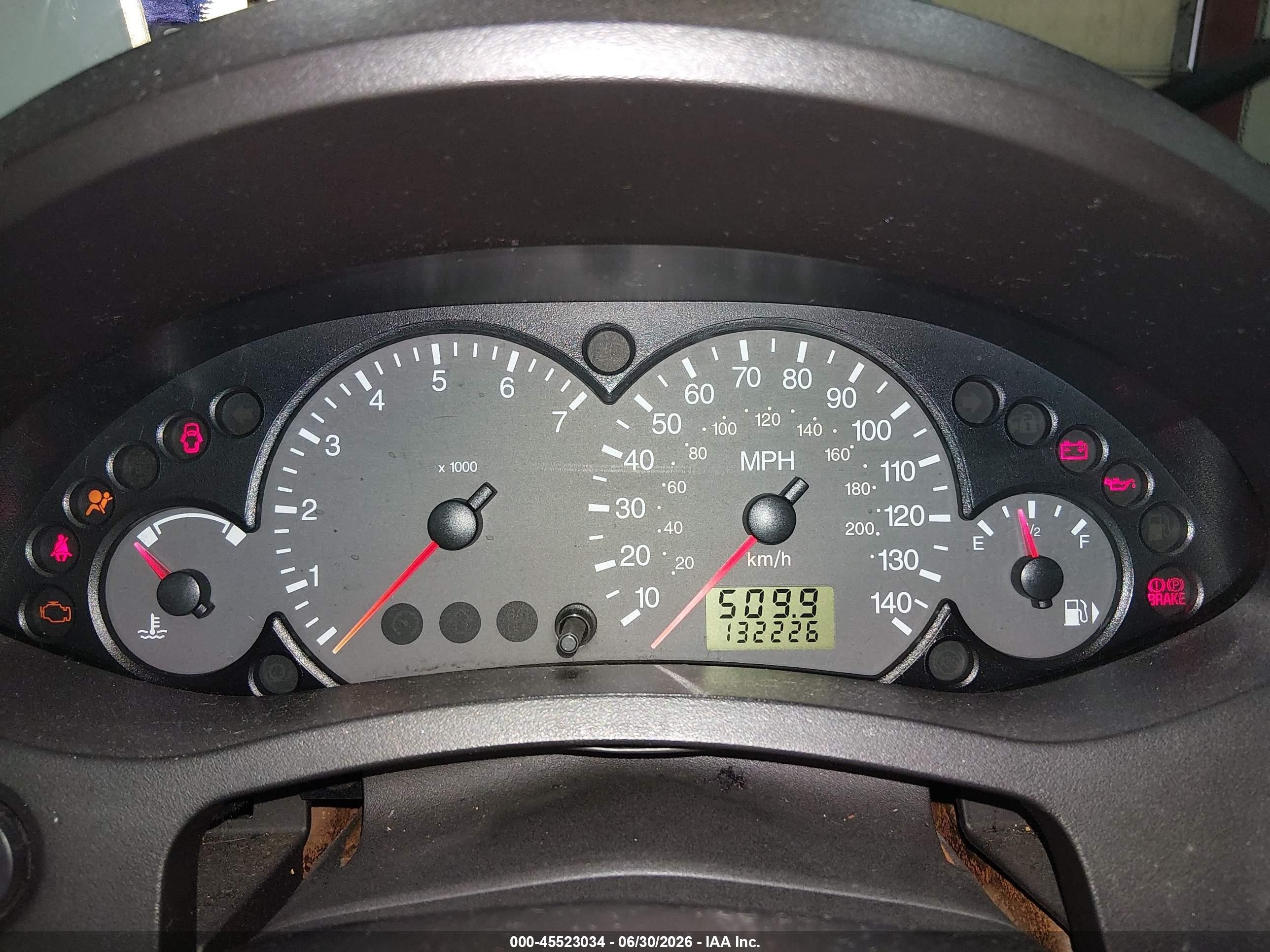 2005 Ford Focus Zx5 Серебряный vin: 3FAHP37N45R107535