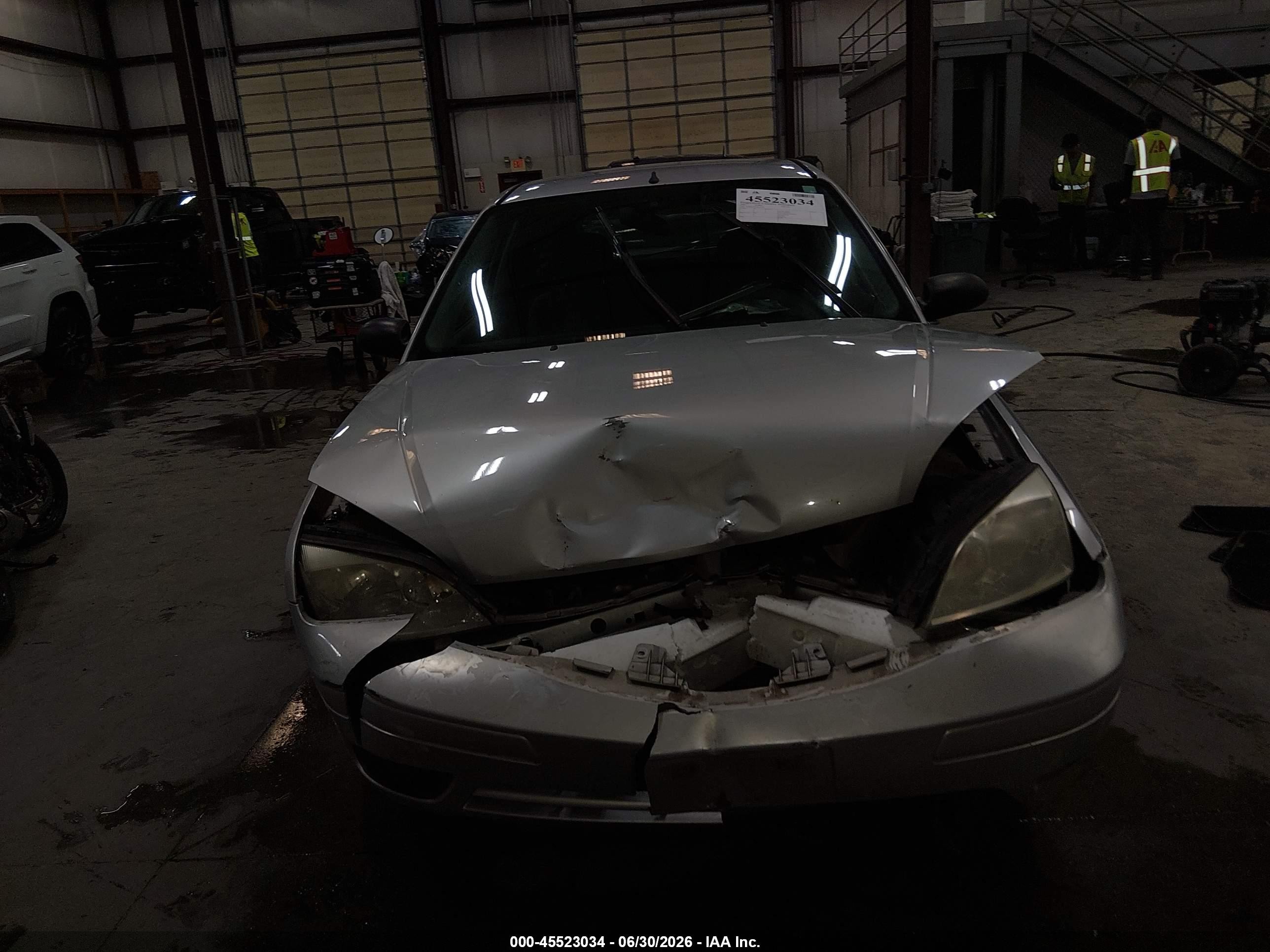 2005 Ford Focus Zx5 Серебряный vin: 3FAHP37N45R107535