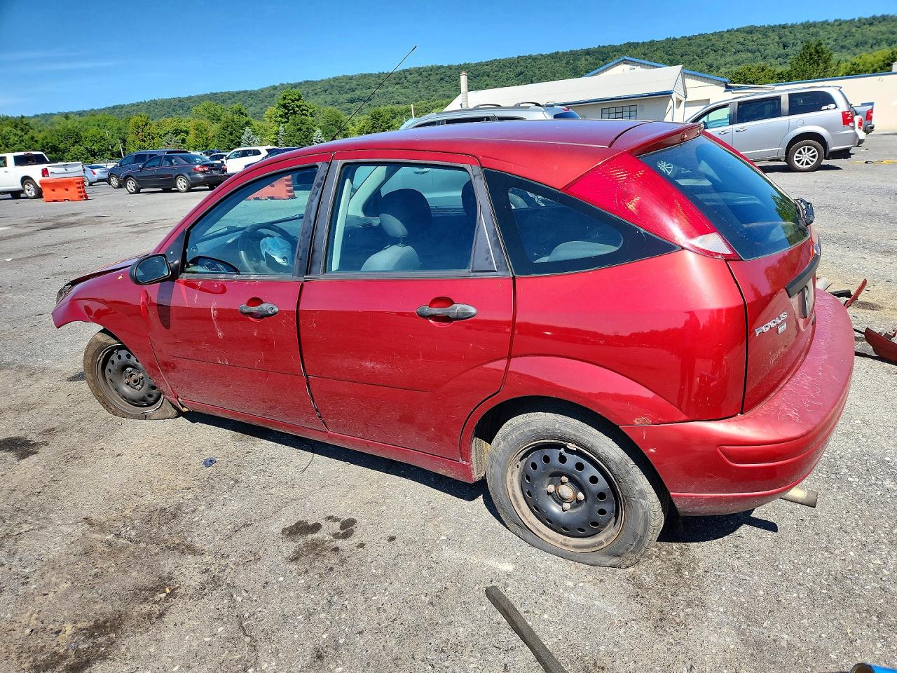2005 Ford Focus Zx5 Red vin: 3FAHP37N45R115120