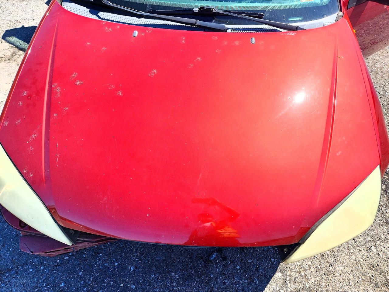 2005 Ford Focus Zx5 Red vin: 3FAHP37N45R115120