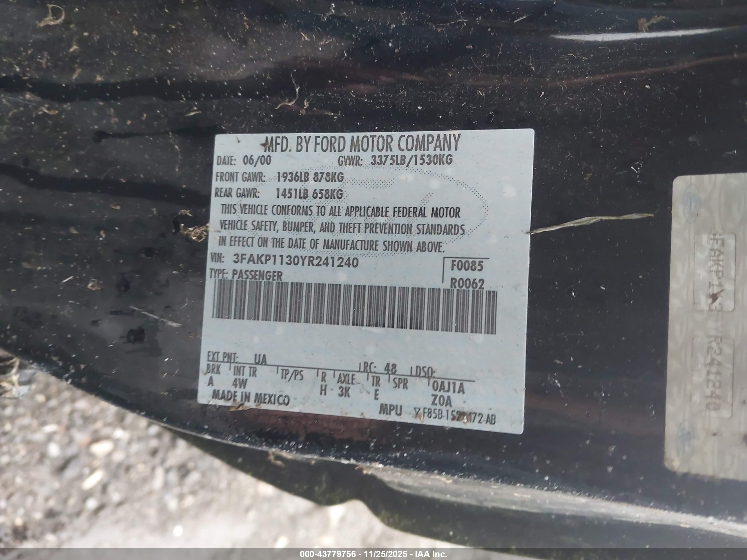 2000 Ford Escort Zx2 Black vin: 3FAKP1130YR241240