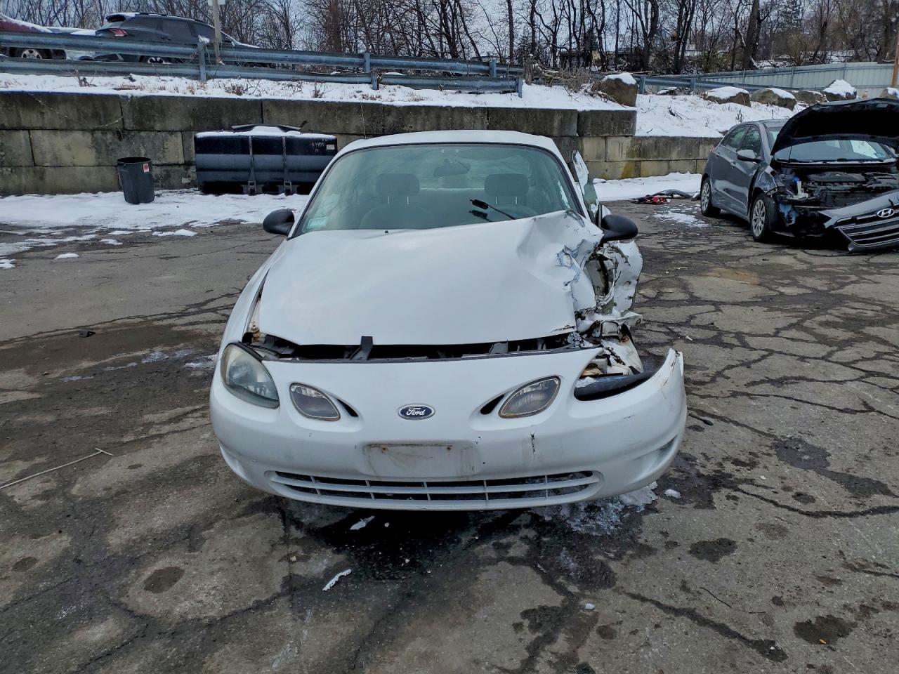 2000 Ford Escort Zx2 White vin: 3FAKP1131YR102055