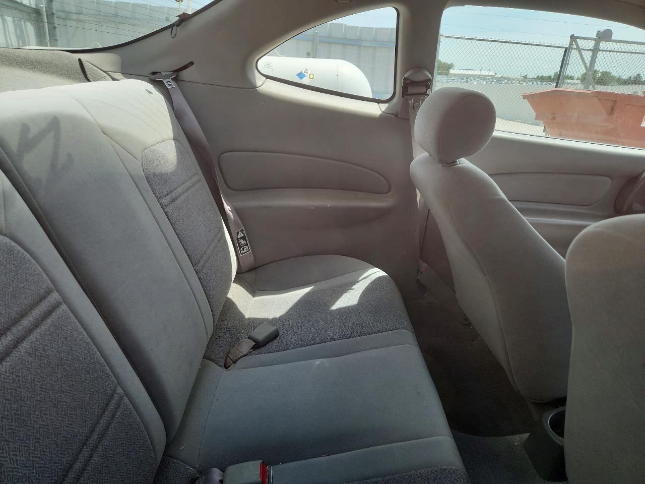 1999 Ford Escort Silver vin: 3FAKP1132XR231226
