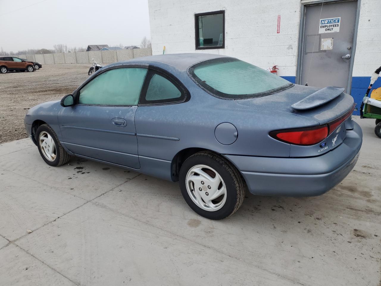 Цена и история 1999 Ford Escort Zx2 2.0l 4 vin: 3FAKP1133XR134648