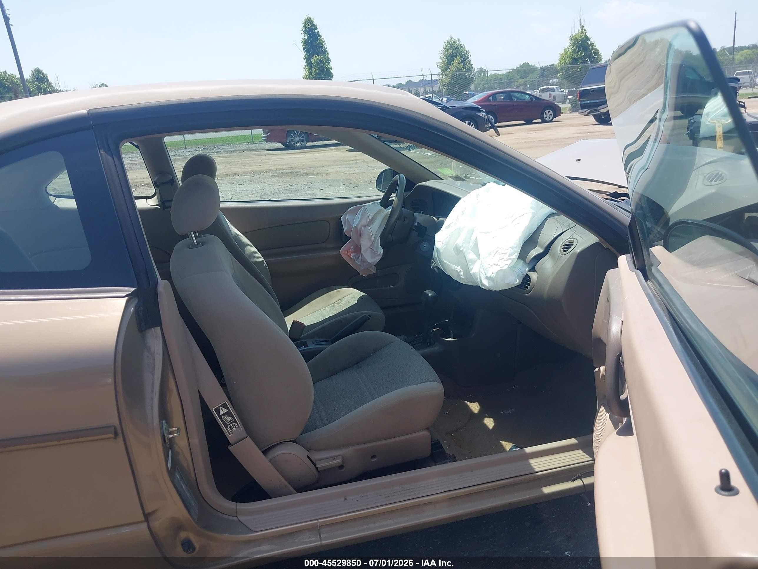 1999 Ford Escort Zx2 Cool/zx2 Hot Gold vin: 3FAKP1135XR152908