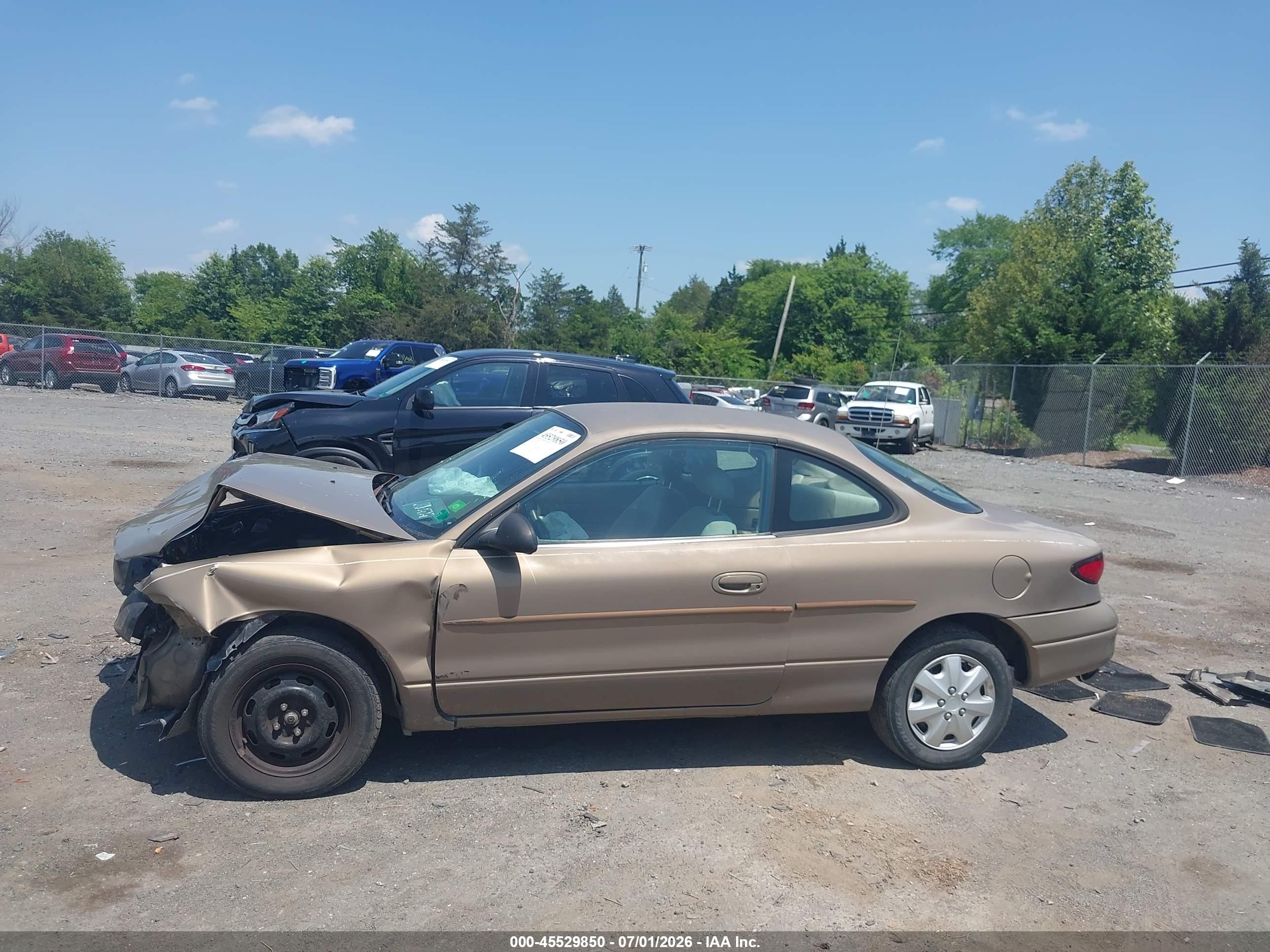 1999 Ford Escort Zx2 Cool/zx2 Hot Gold vin: 3FAKP1135XR152908