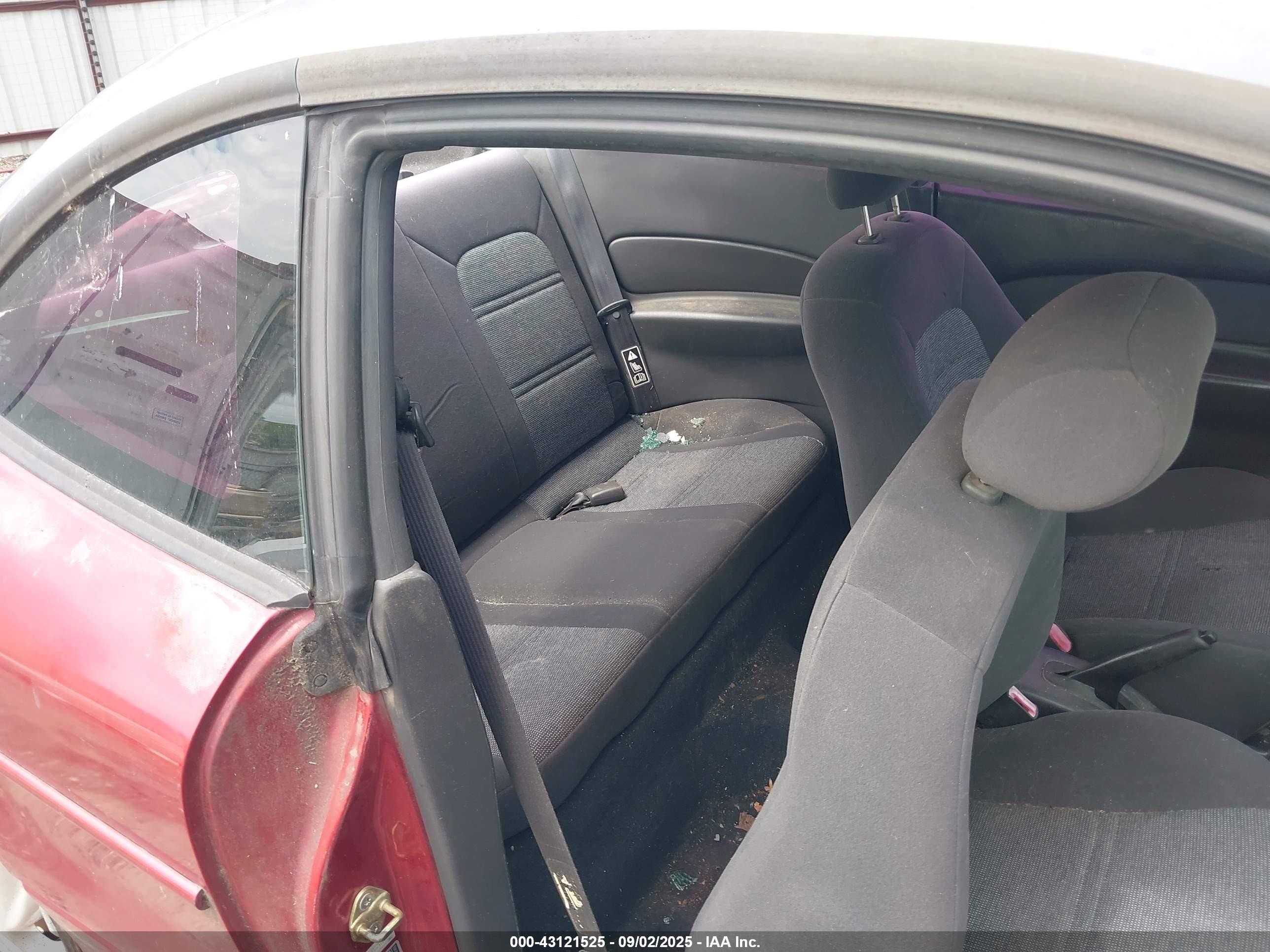 2000 Ford Escort Zx2 Red vin: 3FAKP1136YR105307