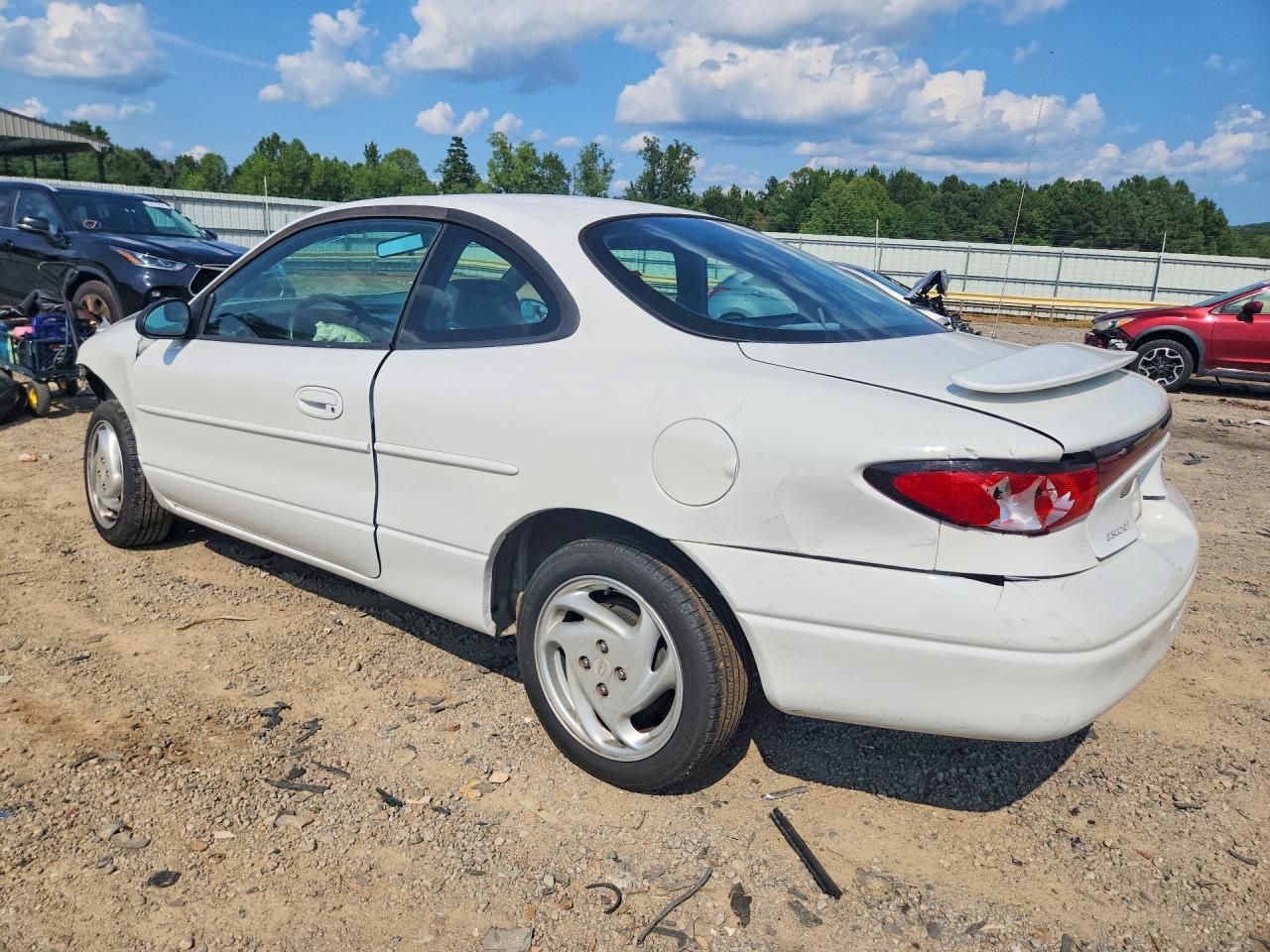 2004 Ford Escort Zx2 White vin: 3FAKP113XYR192984