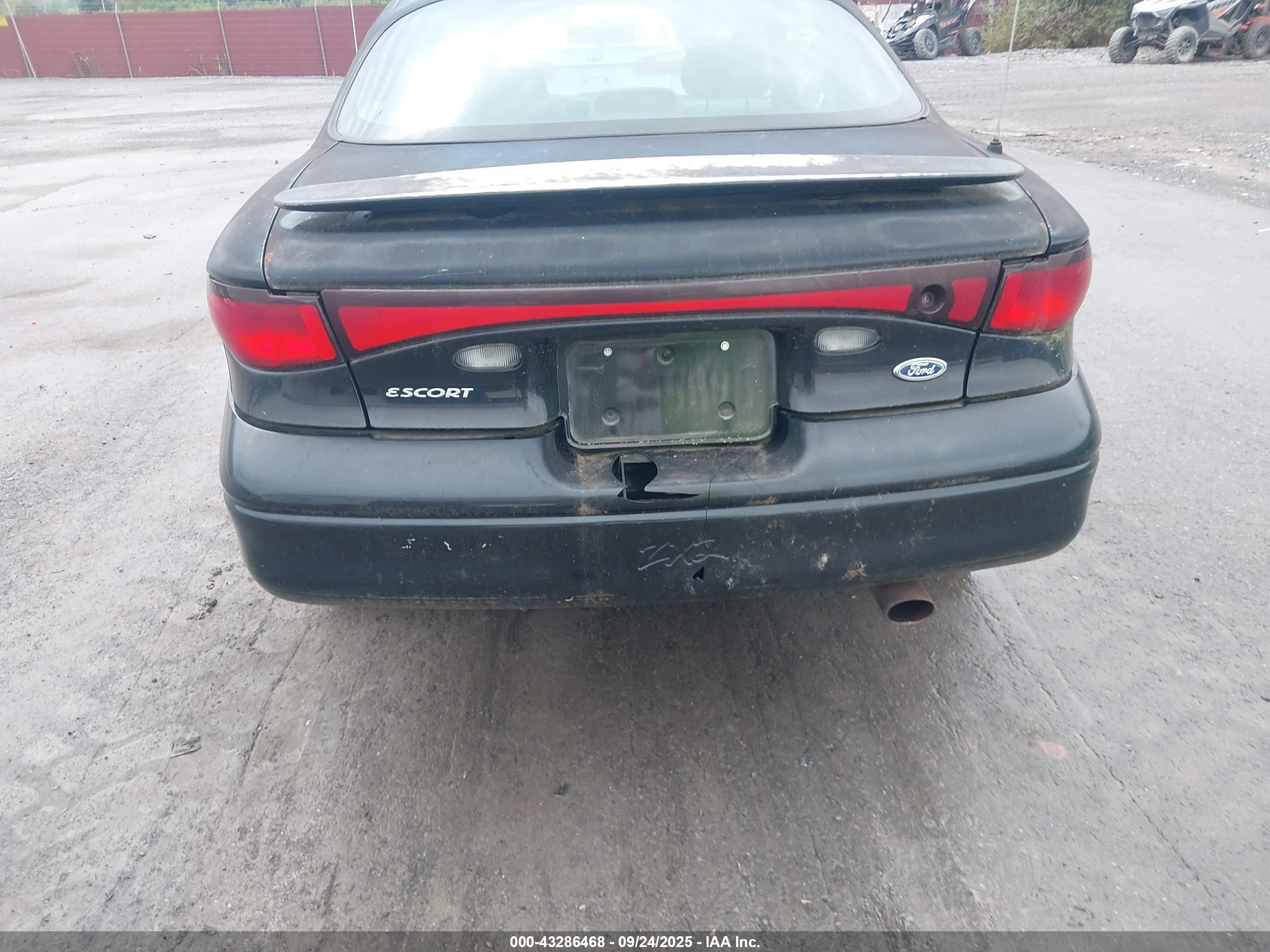 2000 Ford Escort Zx2 Black vin: 3FAKP113XYR243903