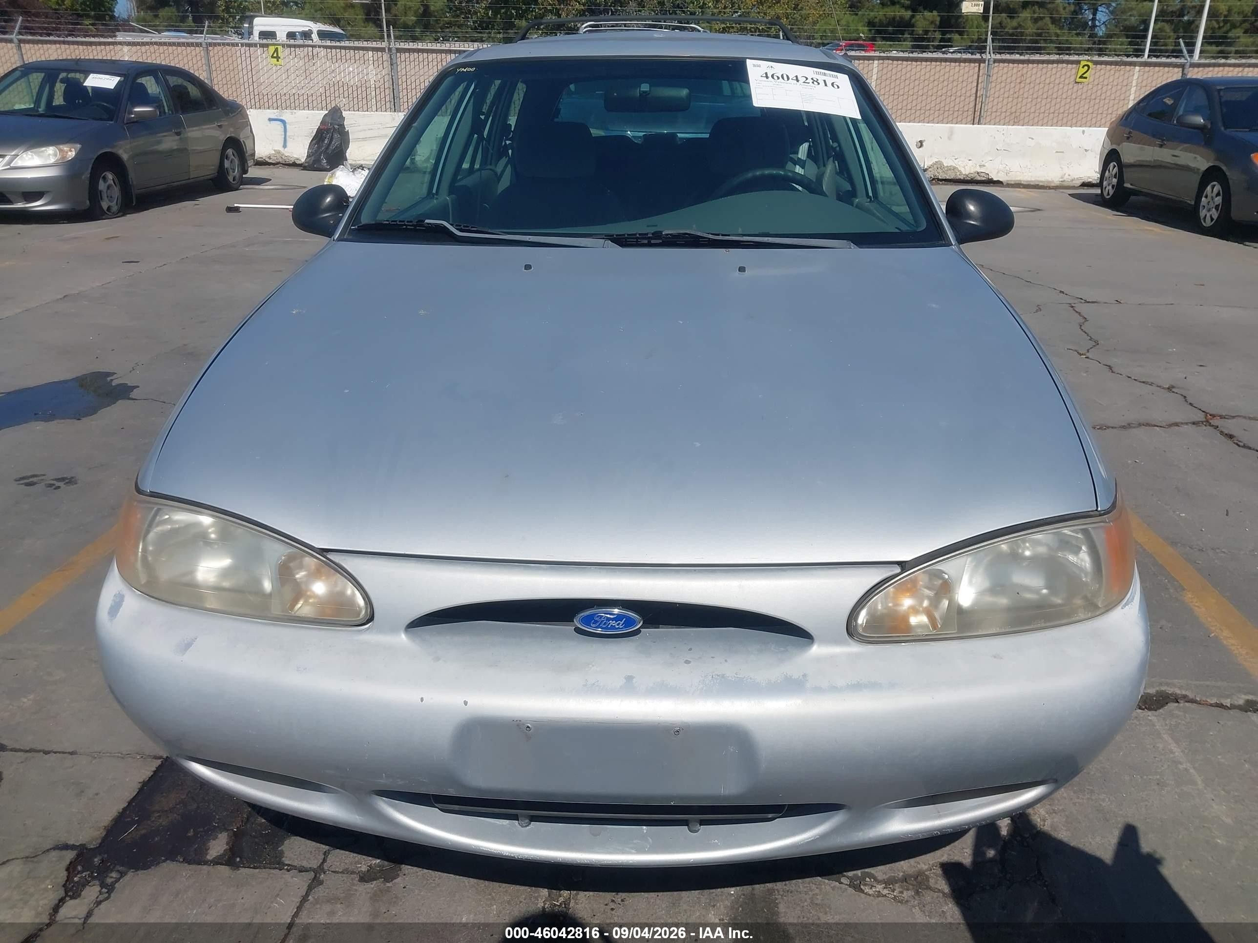 1997 Ford Escort Lx Серебряный vin: 3FALP15P3VR172055