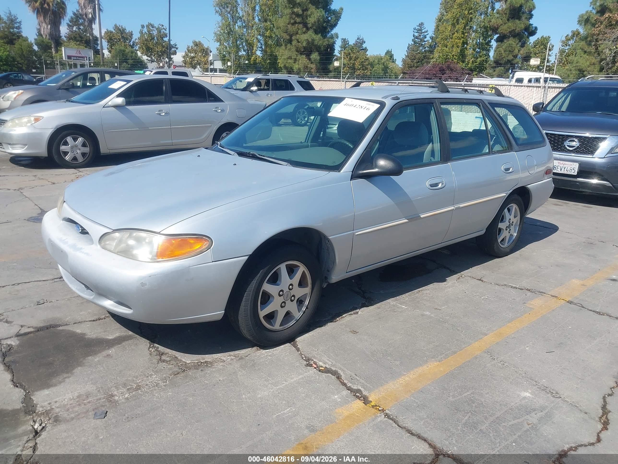 1997 Ford Escort Lx Серебряный vin: 3FALP15P3VR172055