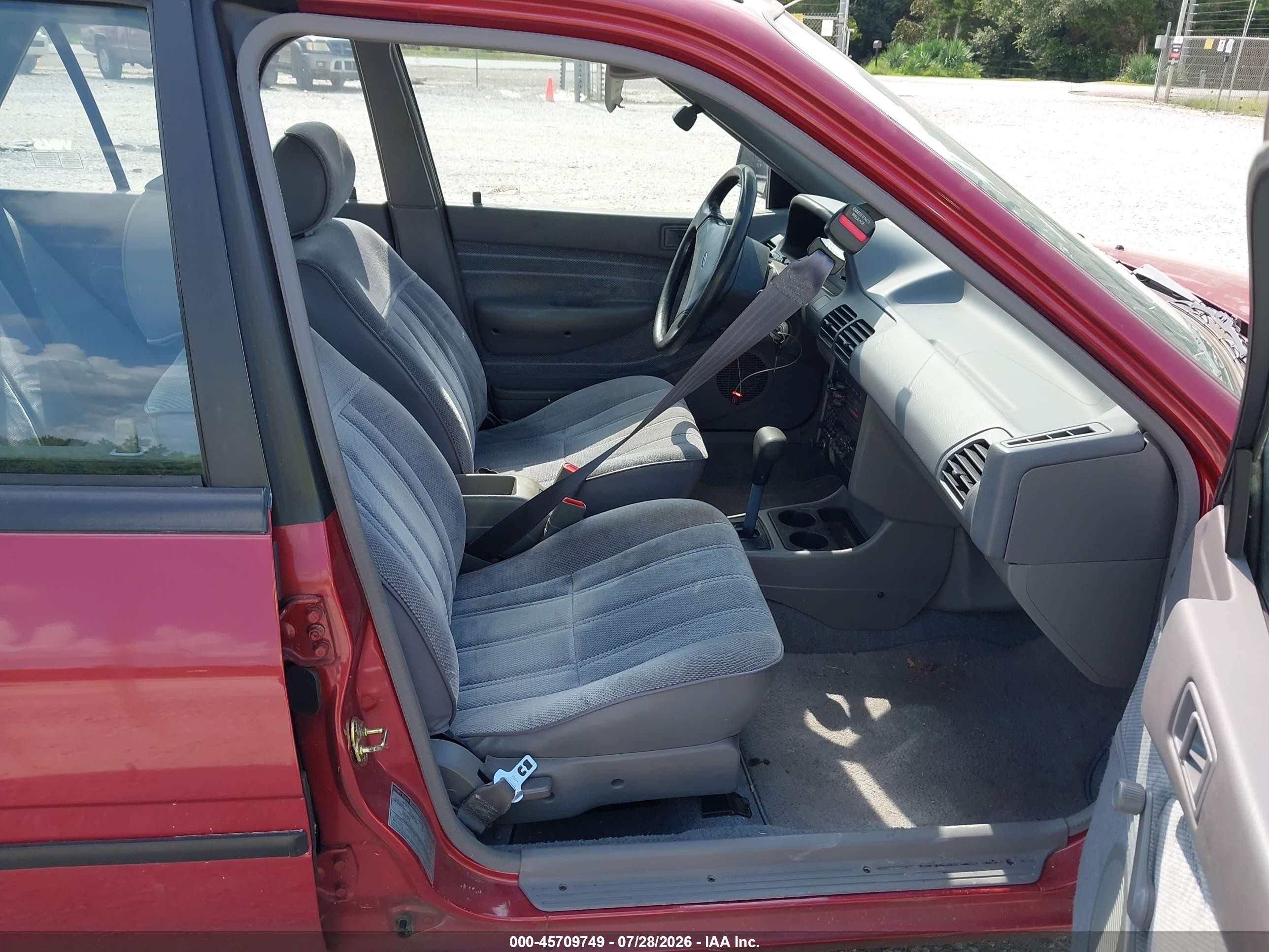 1993 Ford Escort Lx Red vin: 3FAPP13JXPR157040