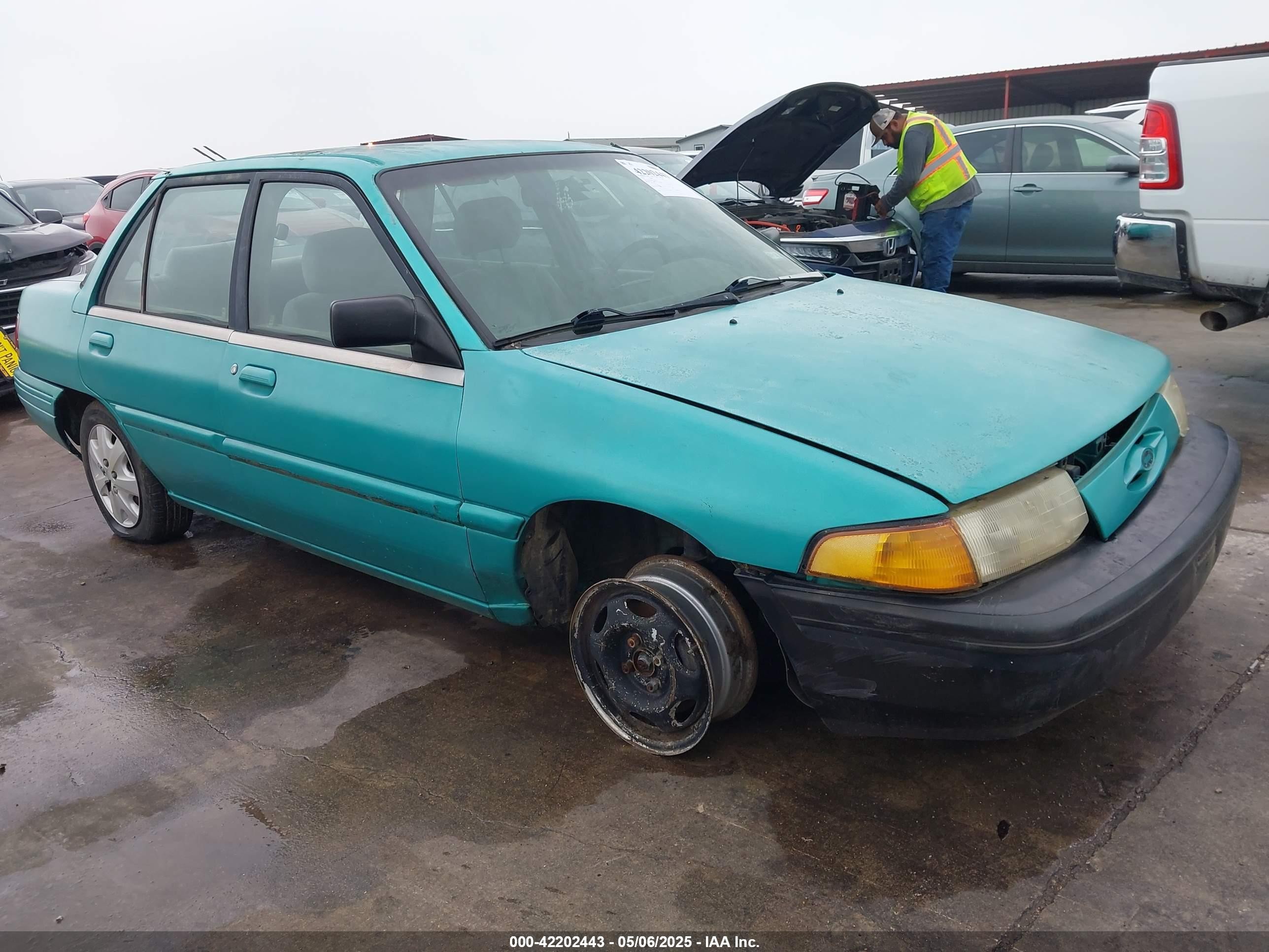 1994 Ford Escort Lx/sport Green vin: 3FARP13J0RR121191