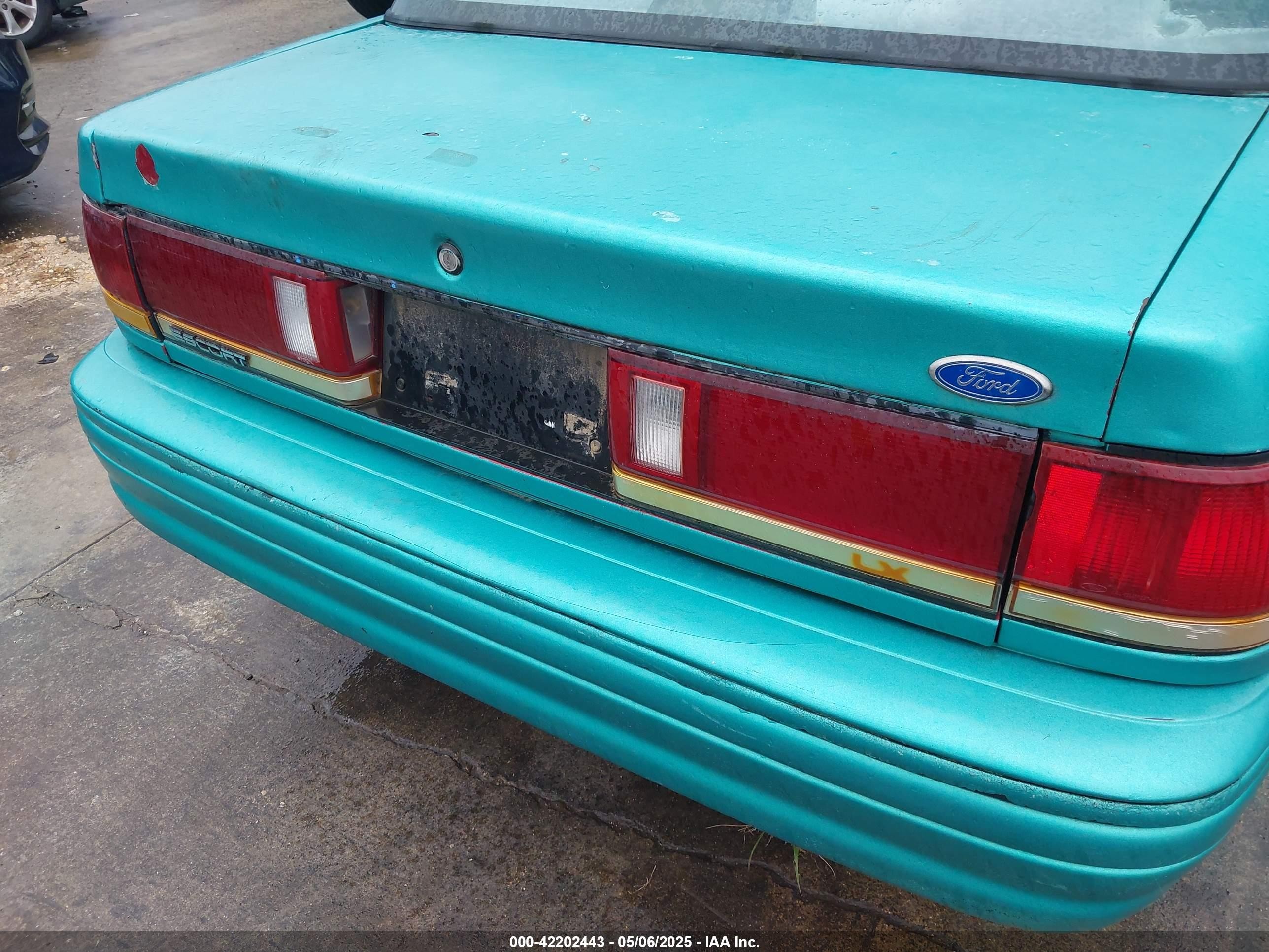 1994 Ford Escort Lx/sport Green vin: 3FARP13J0RR121191