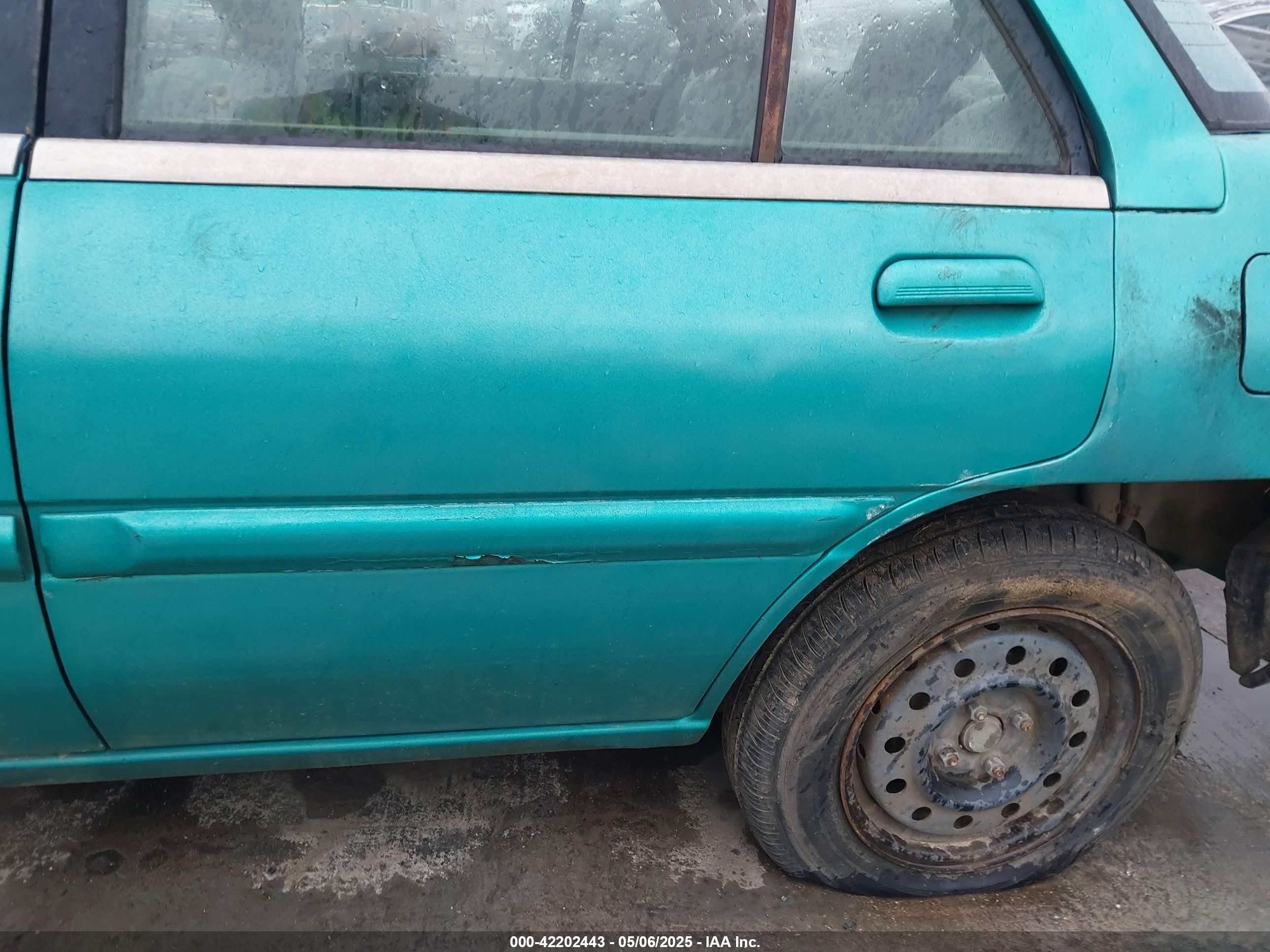 1994 Ford Escort Lx/sport Green vin: 3FARP13J0RR121191