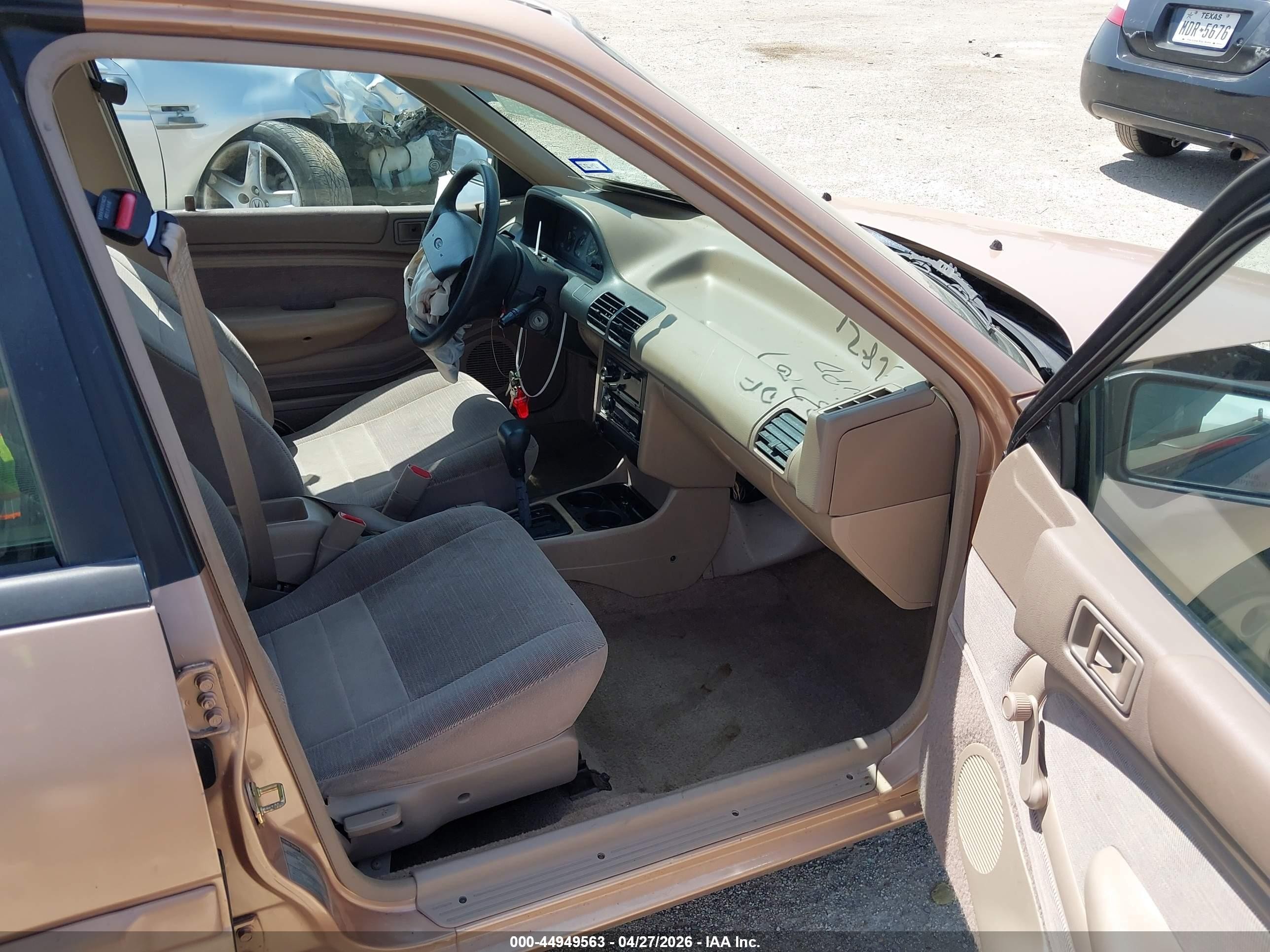 1994 Ford Escort Lx/sport Gold vin: 3FARP13J7RR141227