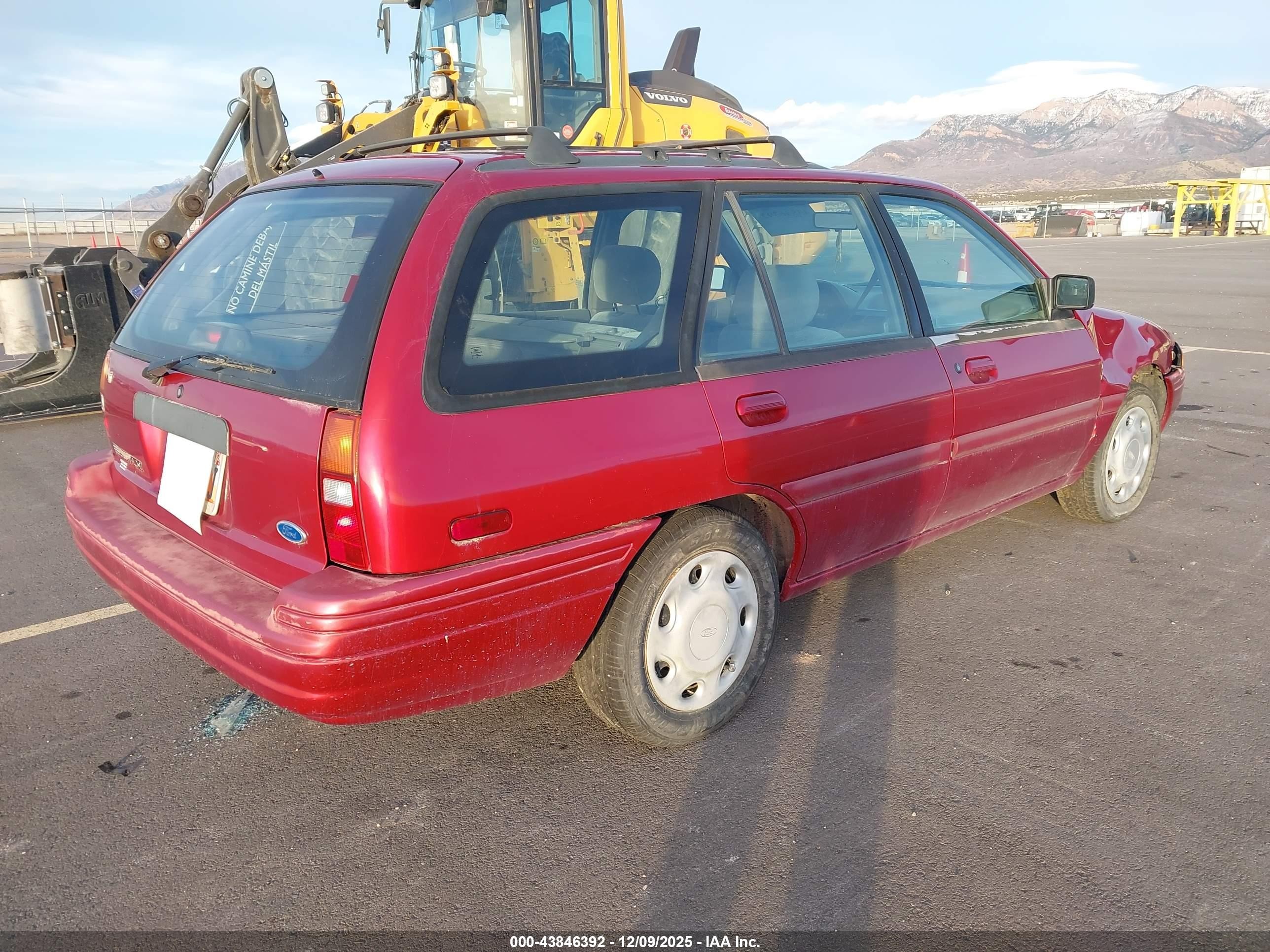 1994 Ford Escort Lx/sport Burgundy vin: 3FARP15J0RR129143