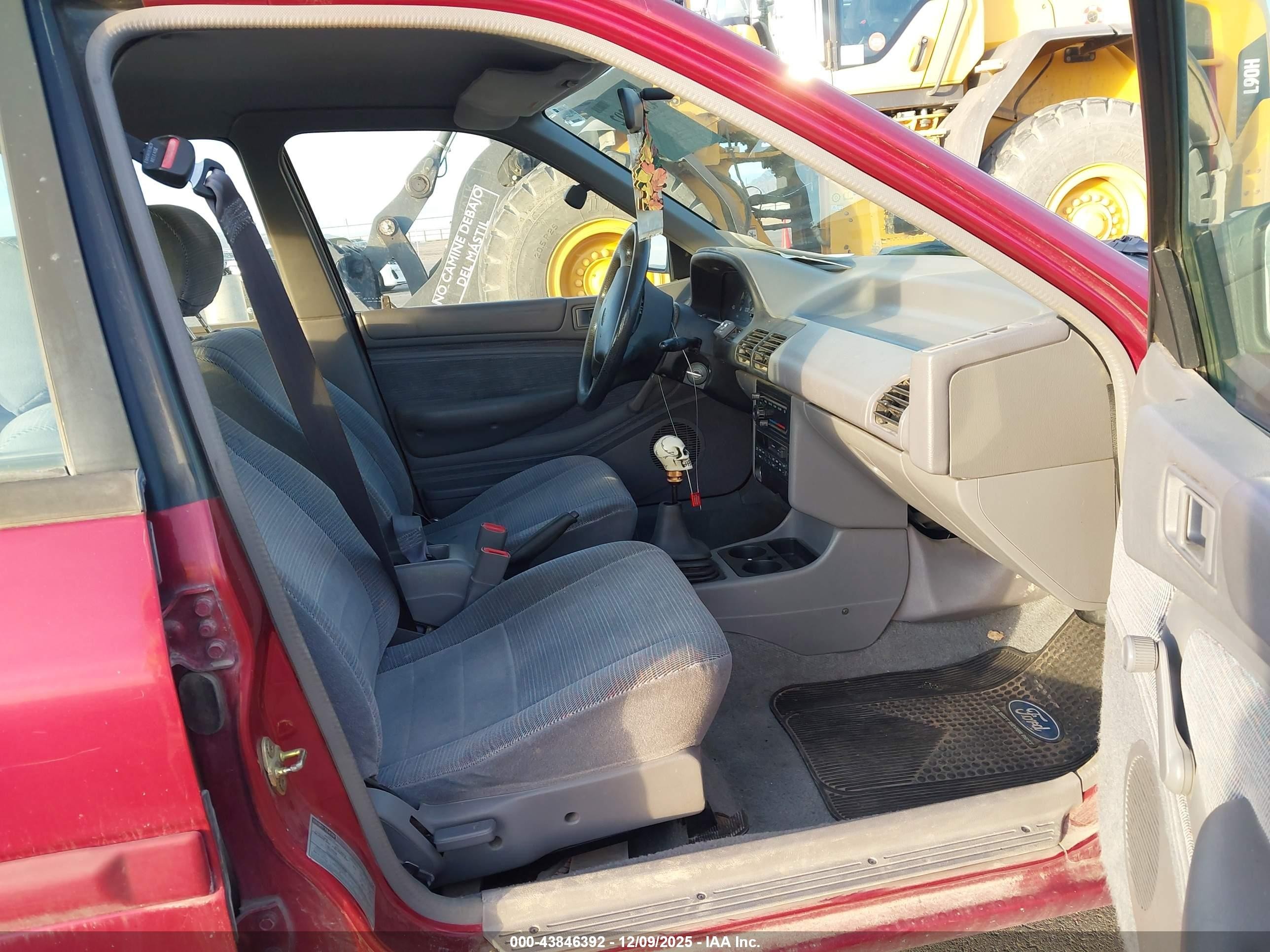 1994 Ford Escort Lx/sport Burgundy vin: 3FARP15J0RR129143