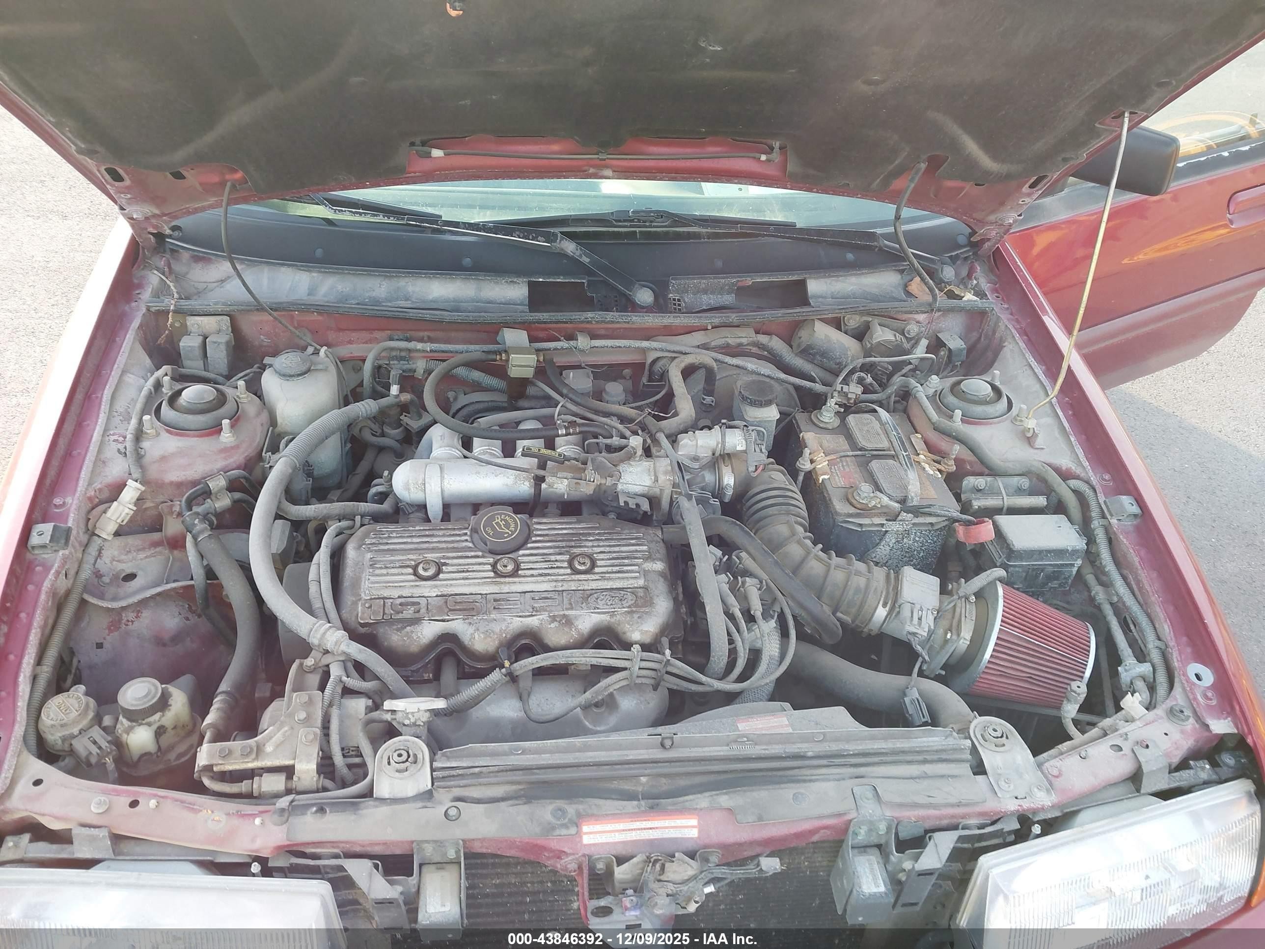 1994 Ford Escort Lx/sport Burgundy vin: 3FARP15J0RR129143