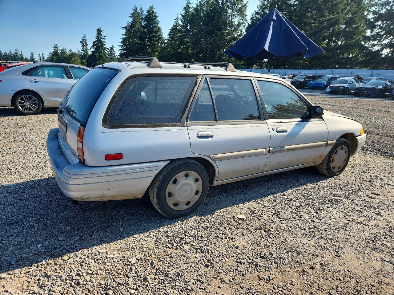 1994 Ford Escort Lx Серебряный vin: 3FARP15J3RR149936