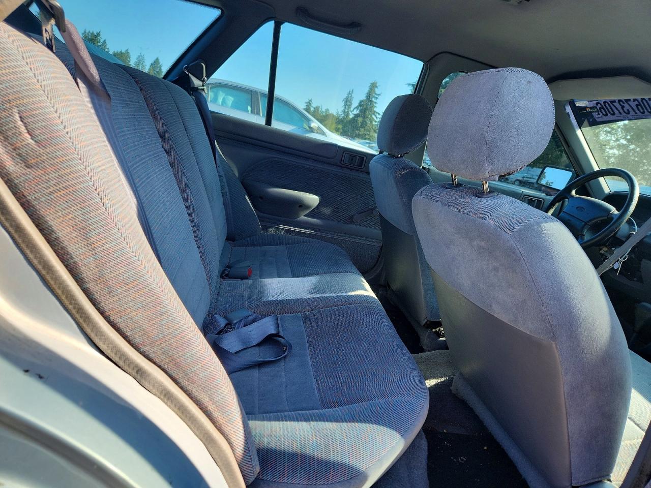 1994 Ford Escort Lx Серебряный vin: 3FARP15J3RR149936