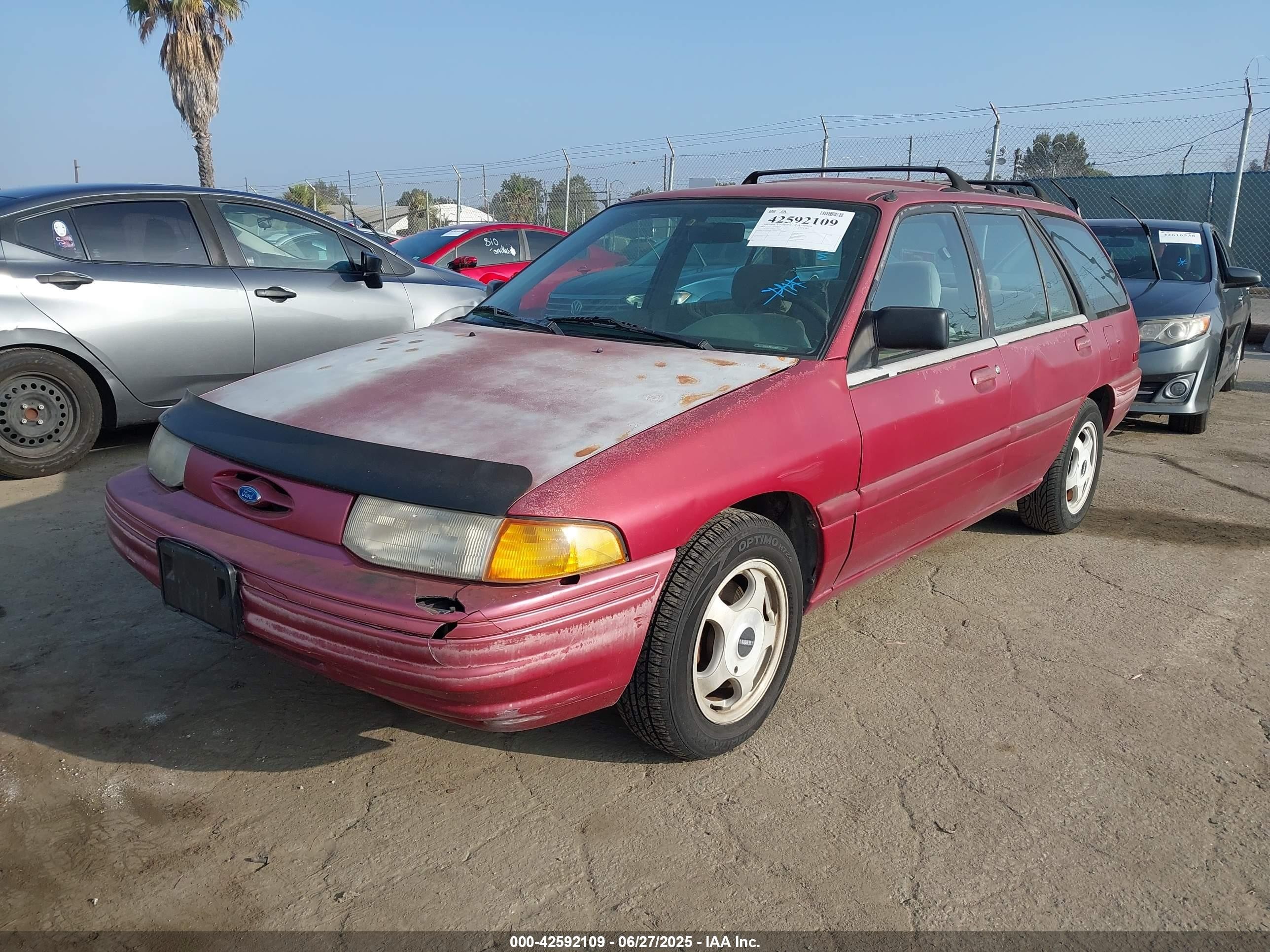 1994 Ford Escort Lx/sport Burgundy vin: 3FARP15JXRR127884