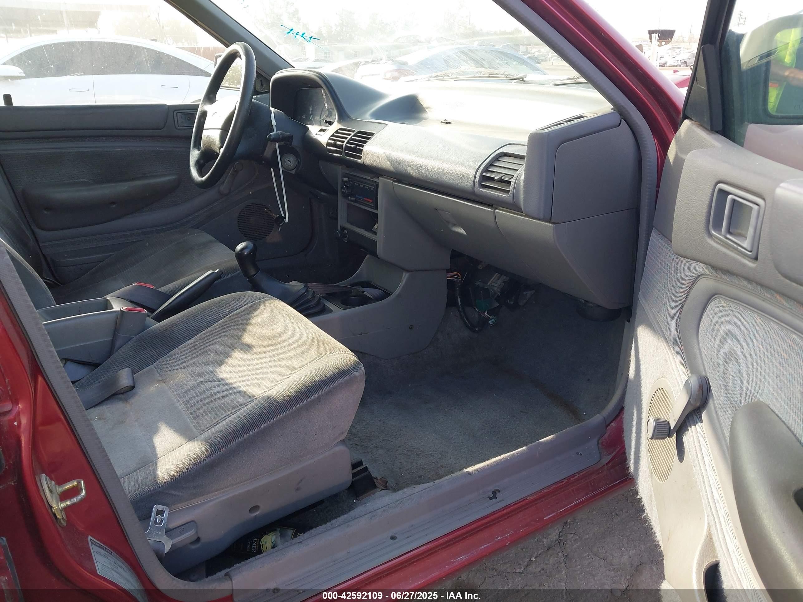 1994 Ford Escort Lx/sport Burgundy vin: 3FARP15JXRR127884
