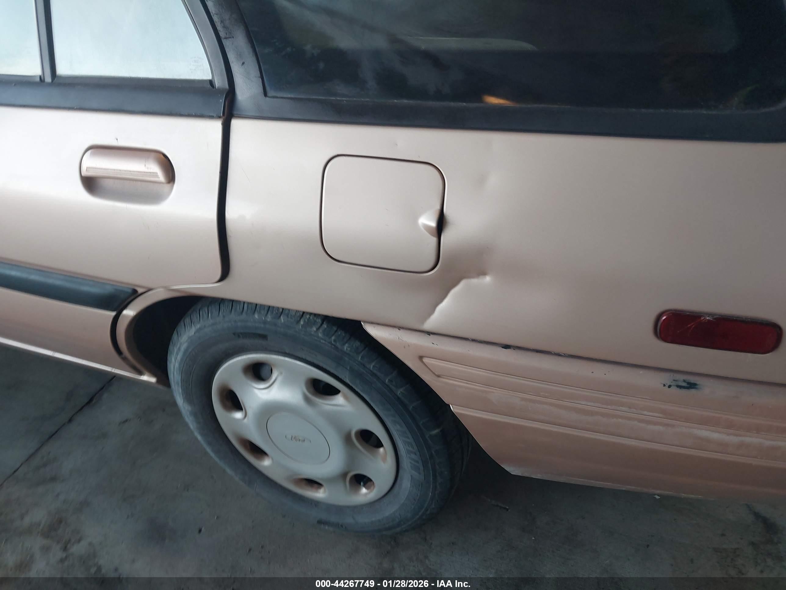 1995 Ford Escort Lx/sport Желто-коричневый vin: 3FASP15J2SR191439